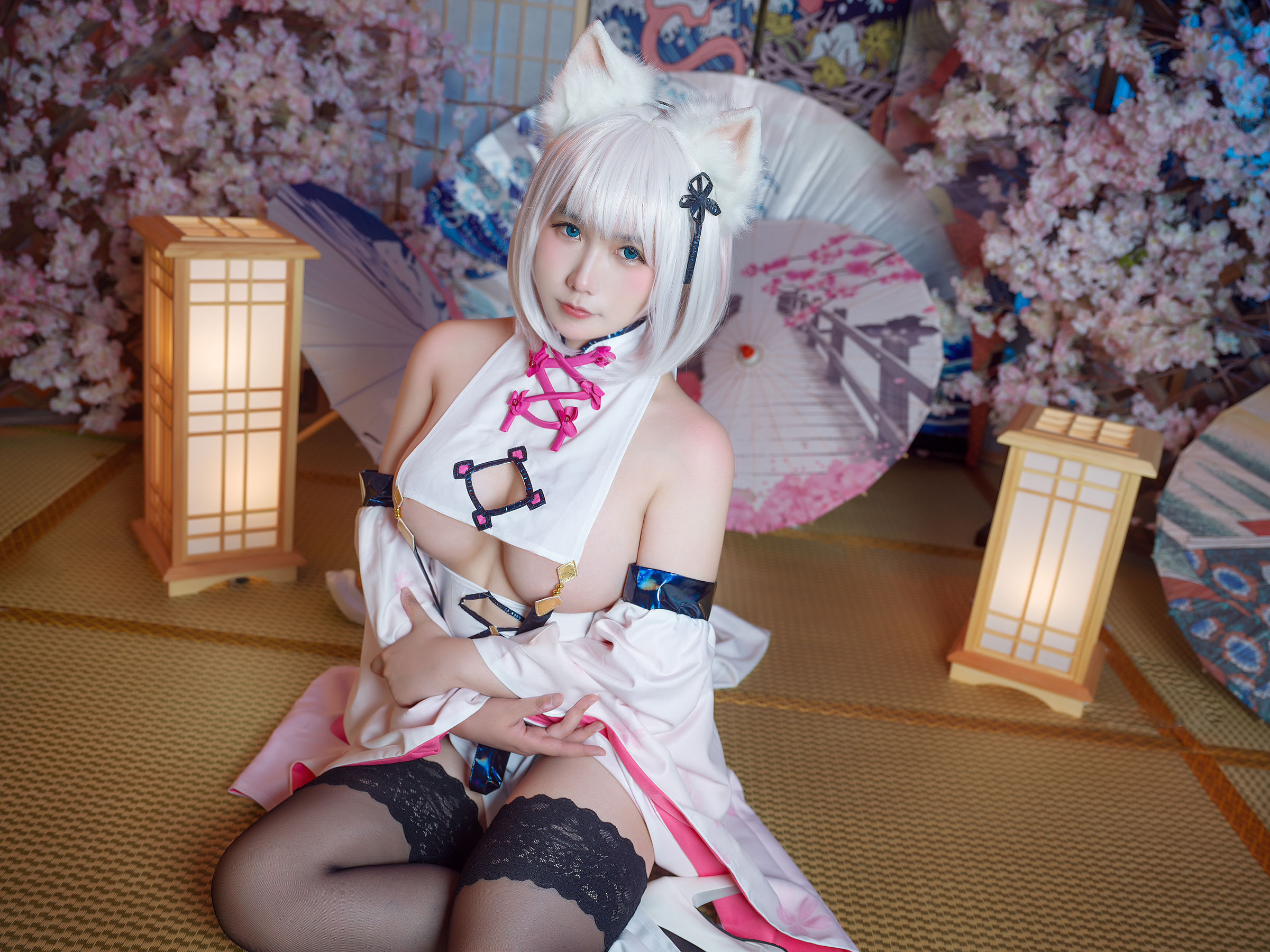 [网红COSER写真] 麻花麻花酱 - 魔太郎旗袍