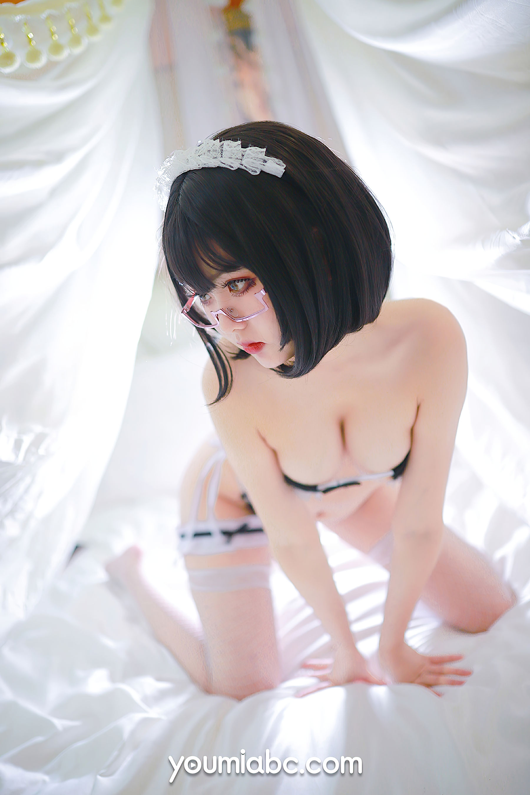 [尤蜜YouMiabc]  您的蛋蛋 比基尼女偶