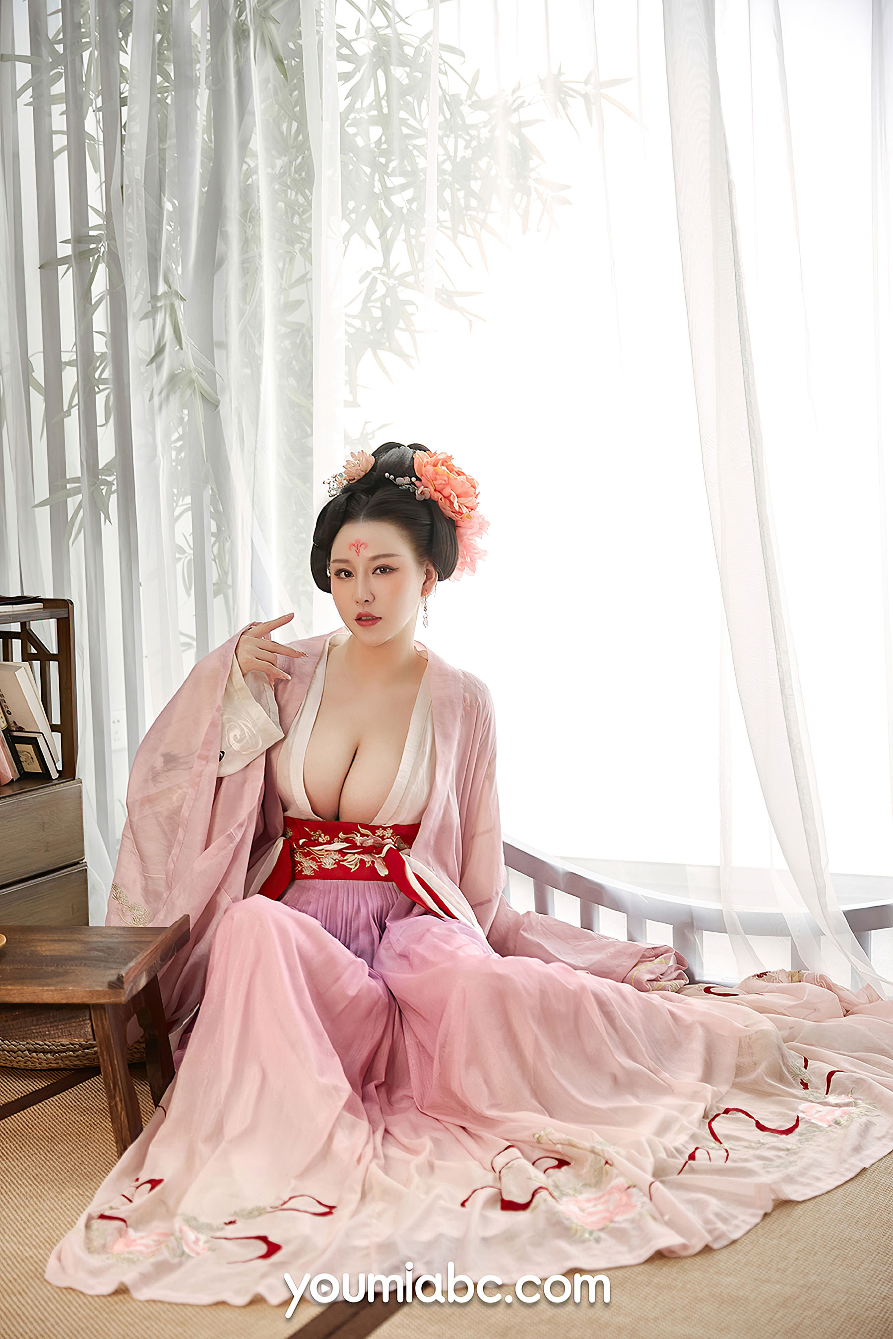 [尤蜜YouMiabc]  费若拉 宫廷仕女图