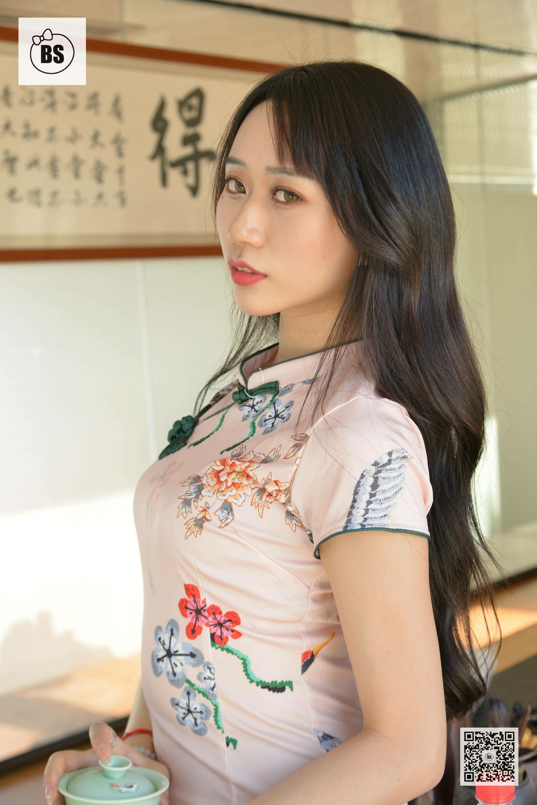 [我丝你想] MX014 美西 新来的女助理4