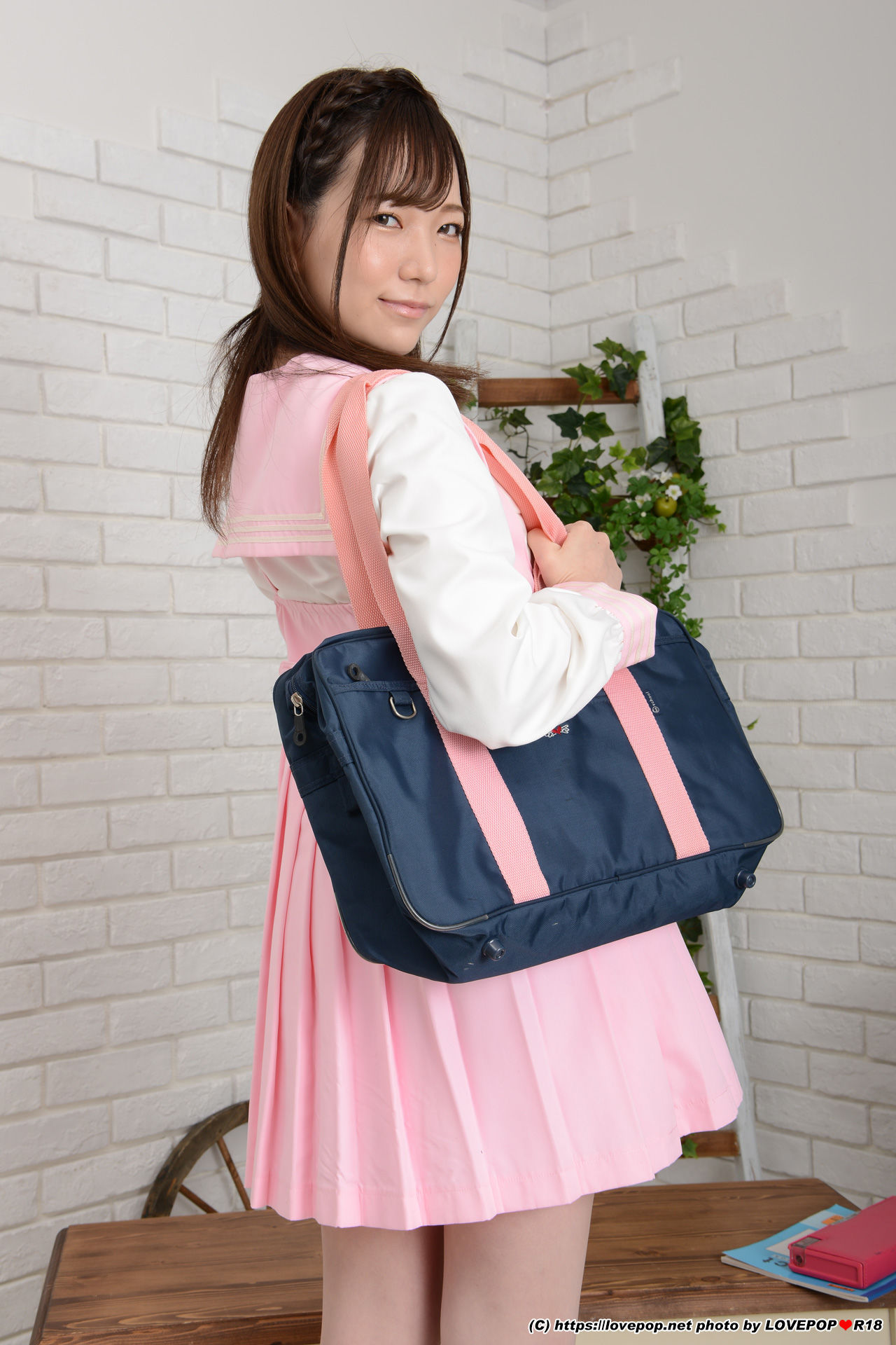 [LOVEPOP] Kanna Shiraishi 白石かんな Photoset 01