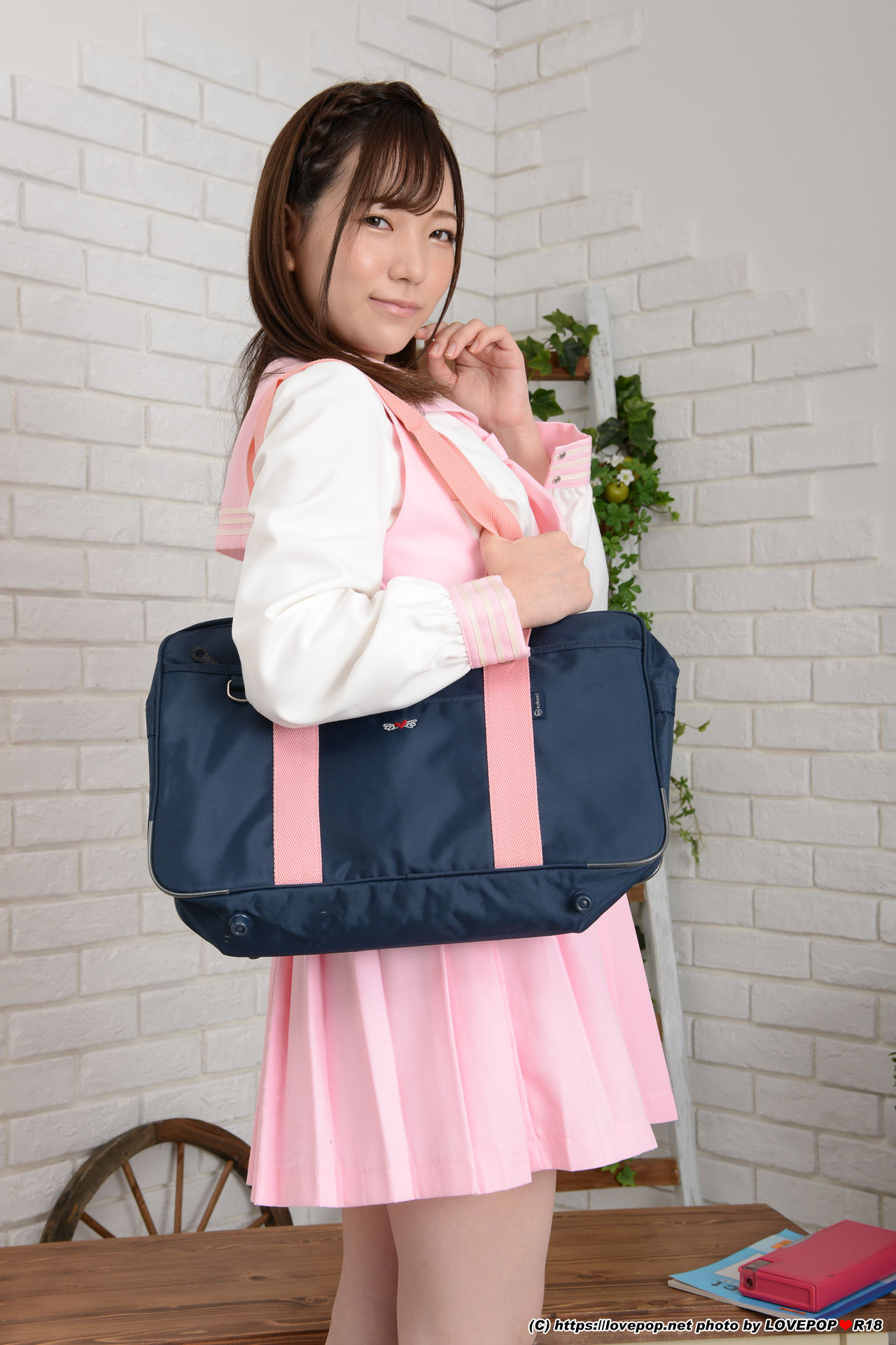 [LOVEPOP] Kanna Shiraishi 白石かんな Photoset 01