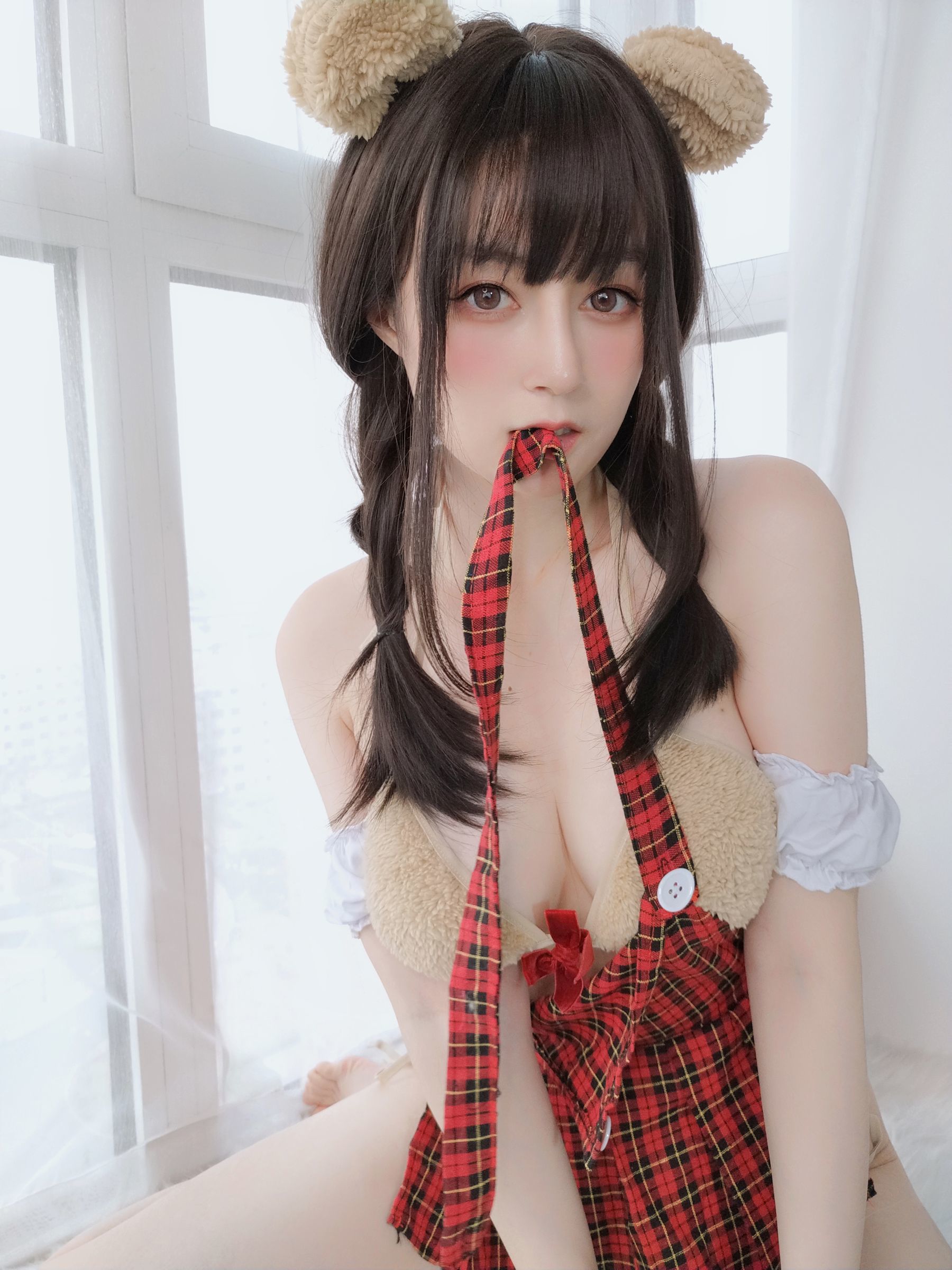 [网红COSER写真] Coser小姐姐白银 - 可爱的熊