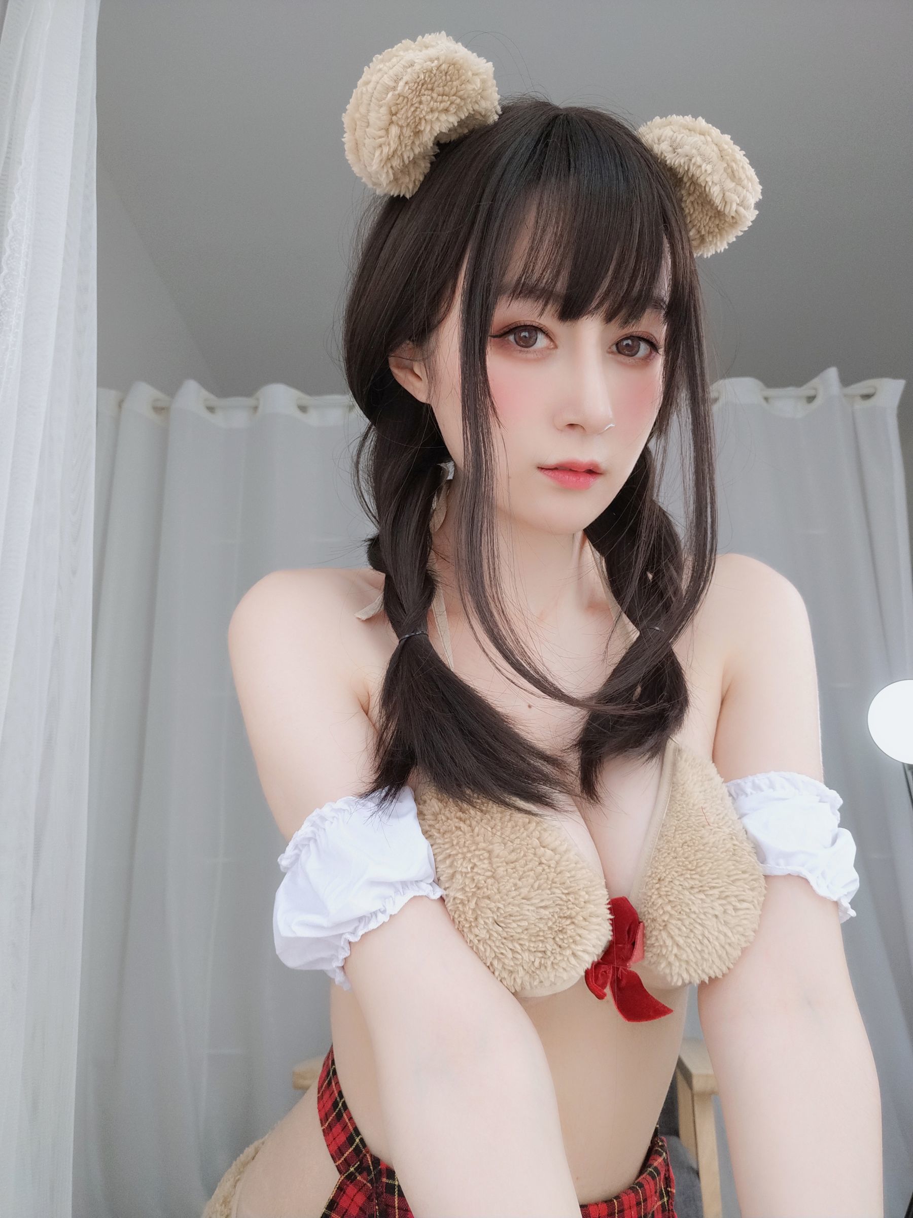 [网红COSER写真] Coser小姐姐白银 - 可爱的熊