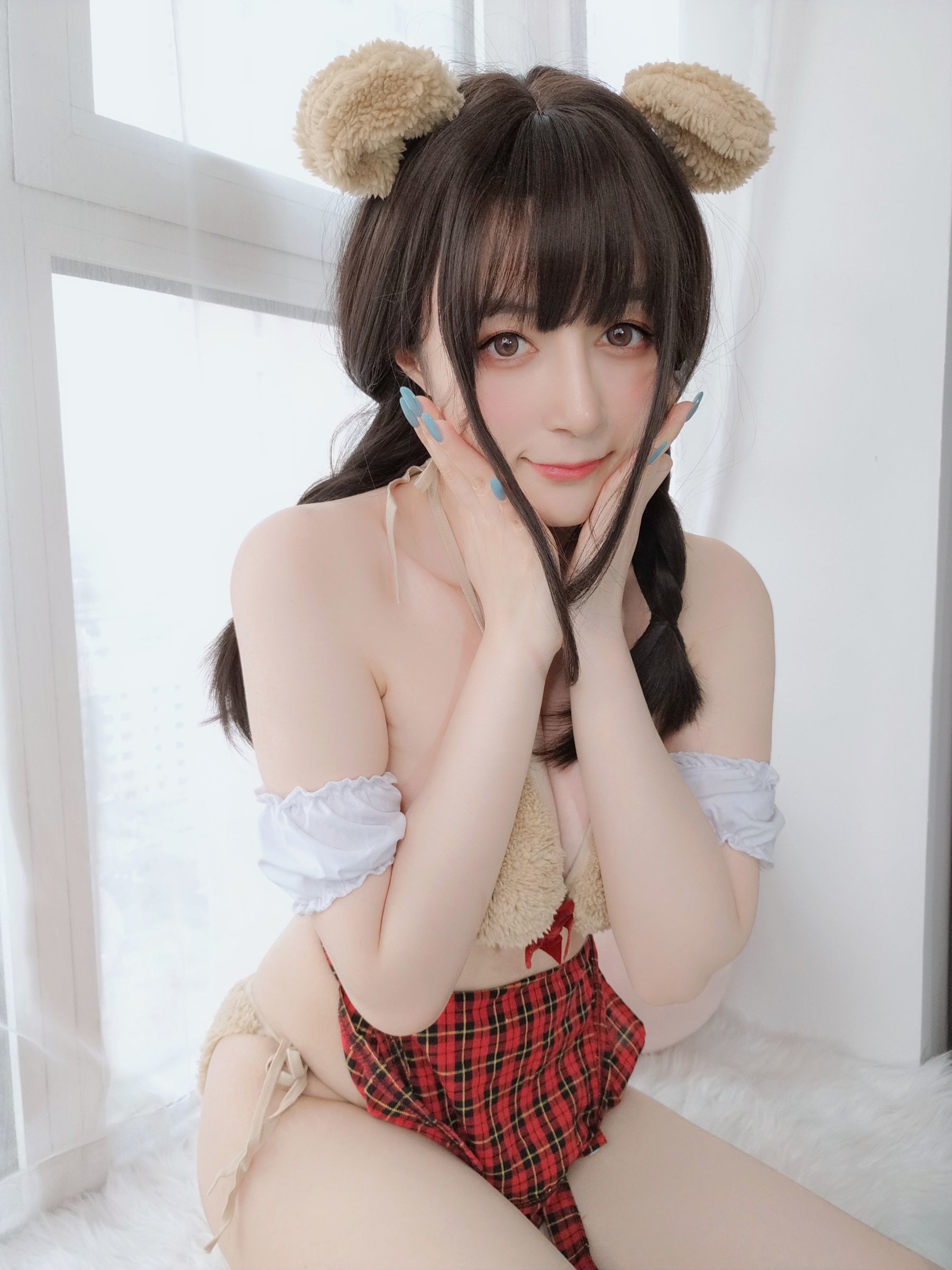 [网红COSER写真] Coser小姐姐白银 - 可爱的熊