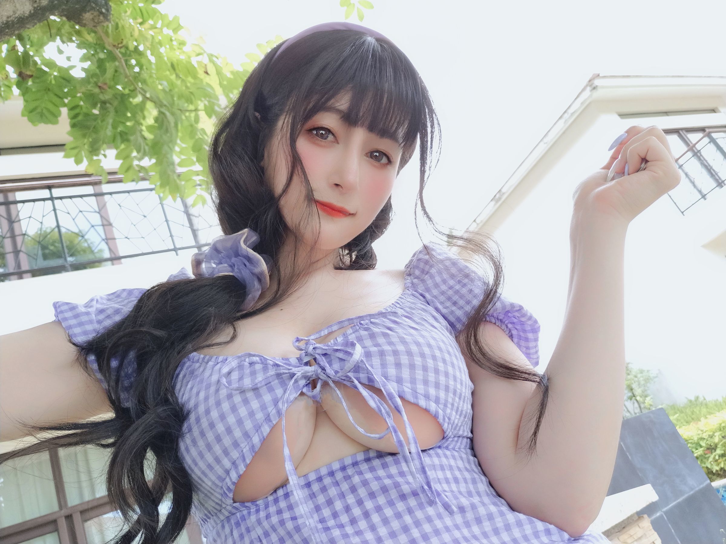[网红COSER写真] Coser小姐姐白银 - 夏日的格子连衣裙