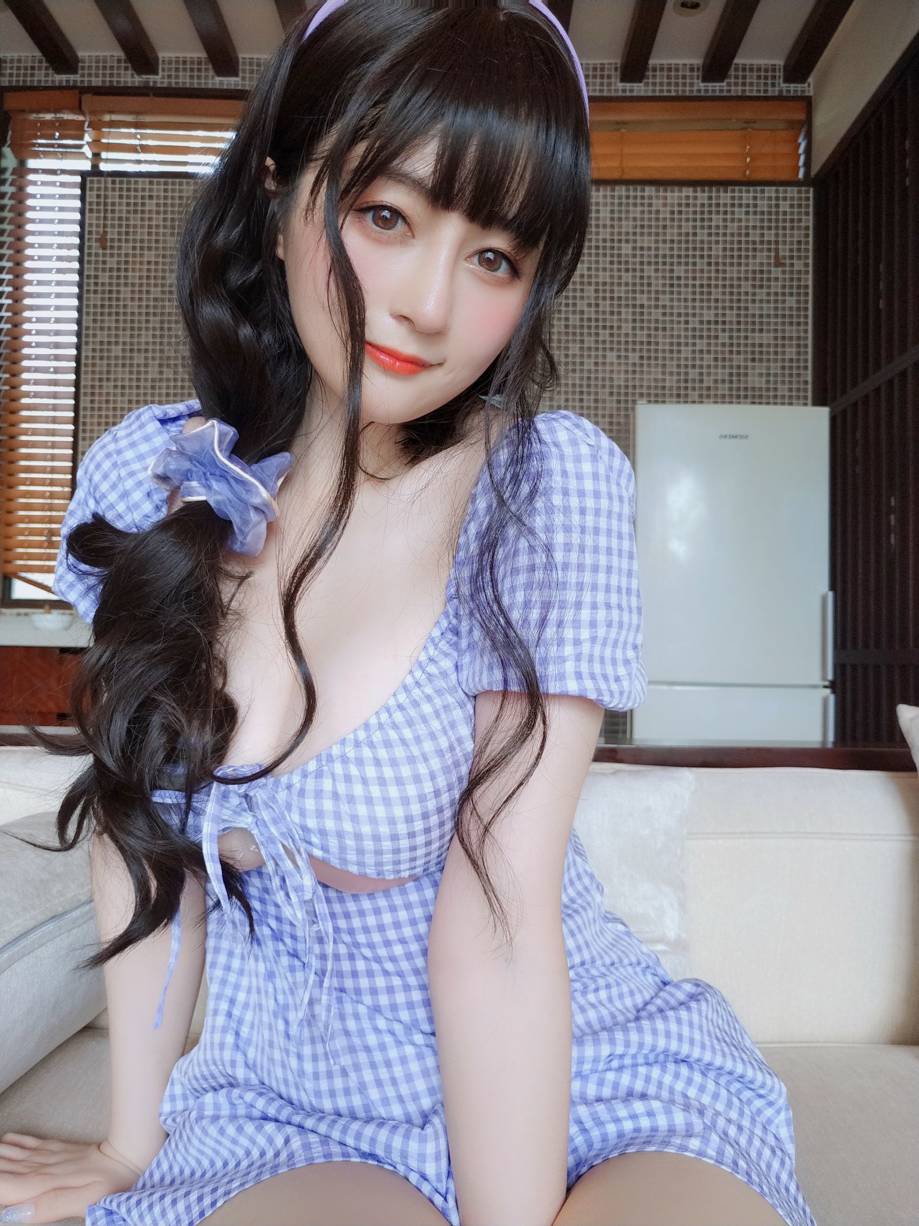 [网红COSER写真] Coser小姐姐白银 - 夏日的格子连衣裙