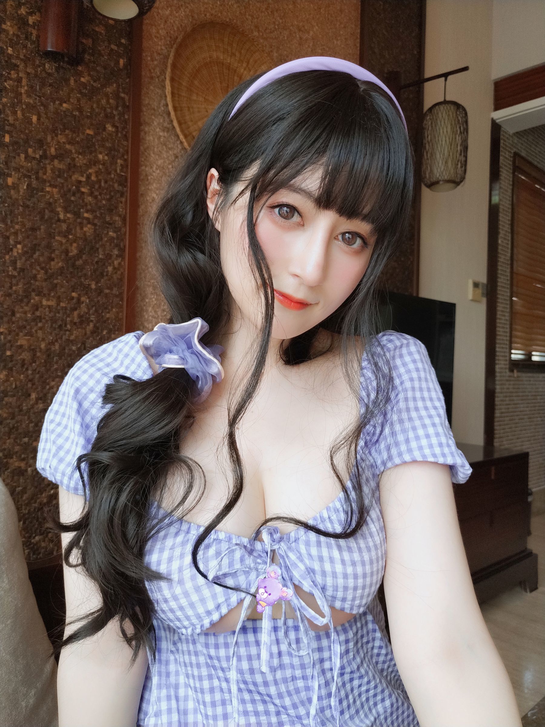 [网红COSER写真] Coser小姐姐白银 - 夏日的格子连衣裙