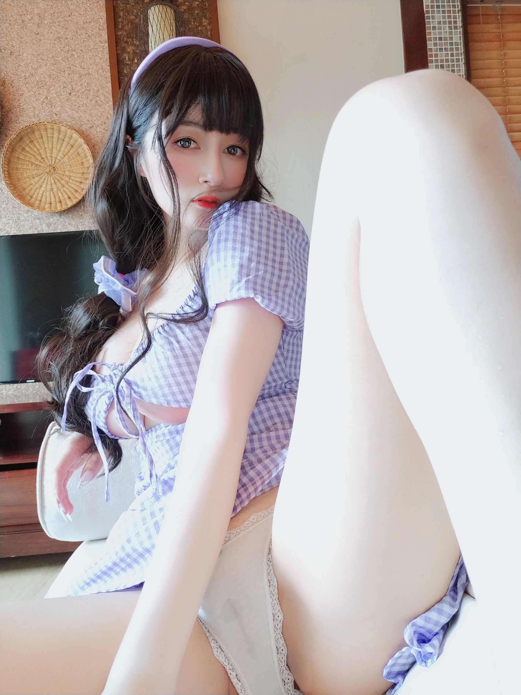 [网红COSER写真] Coser小姐姐白银 - 夏日的格子连衣裙