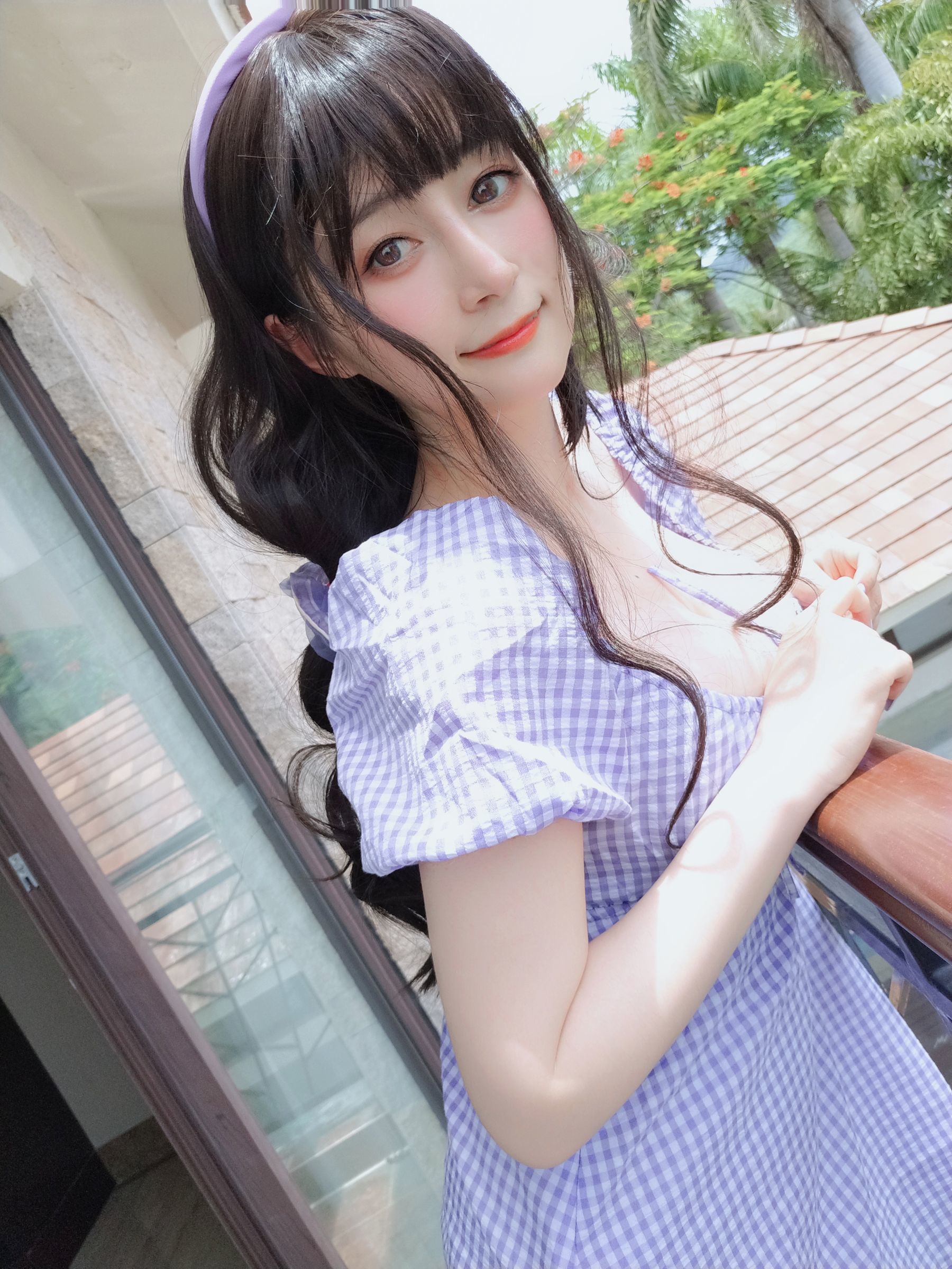 [网红COSER写真] Coser小姐姐白银 - 夏日的格子连衣裙