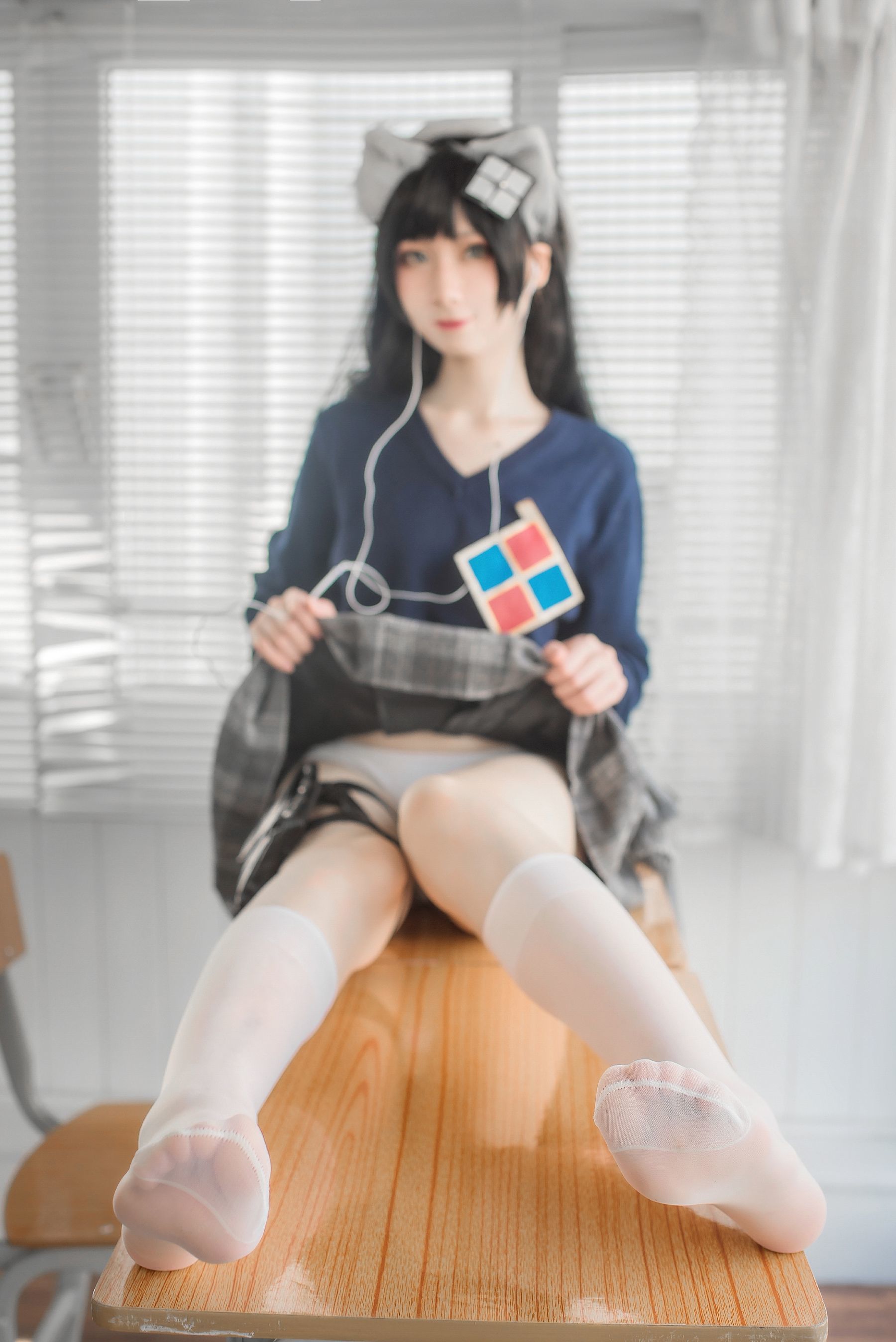 [网红COSER写真] izumi泉桃子福利 - 纯白毕业季