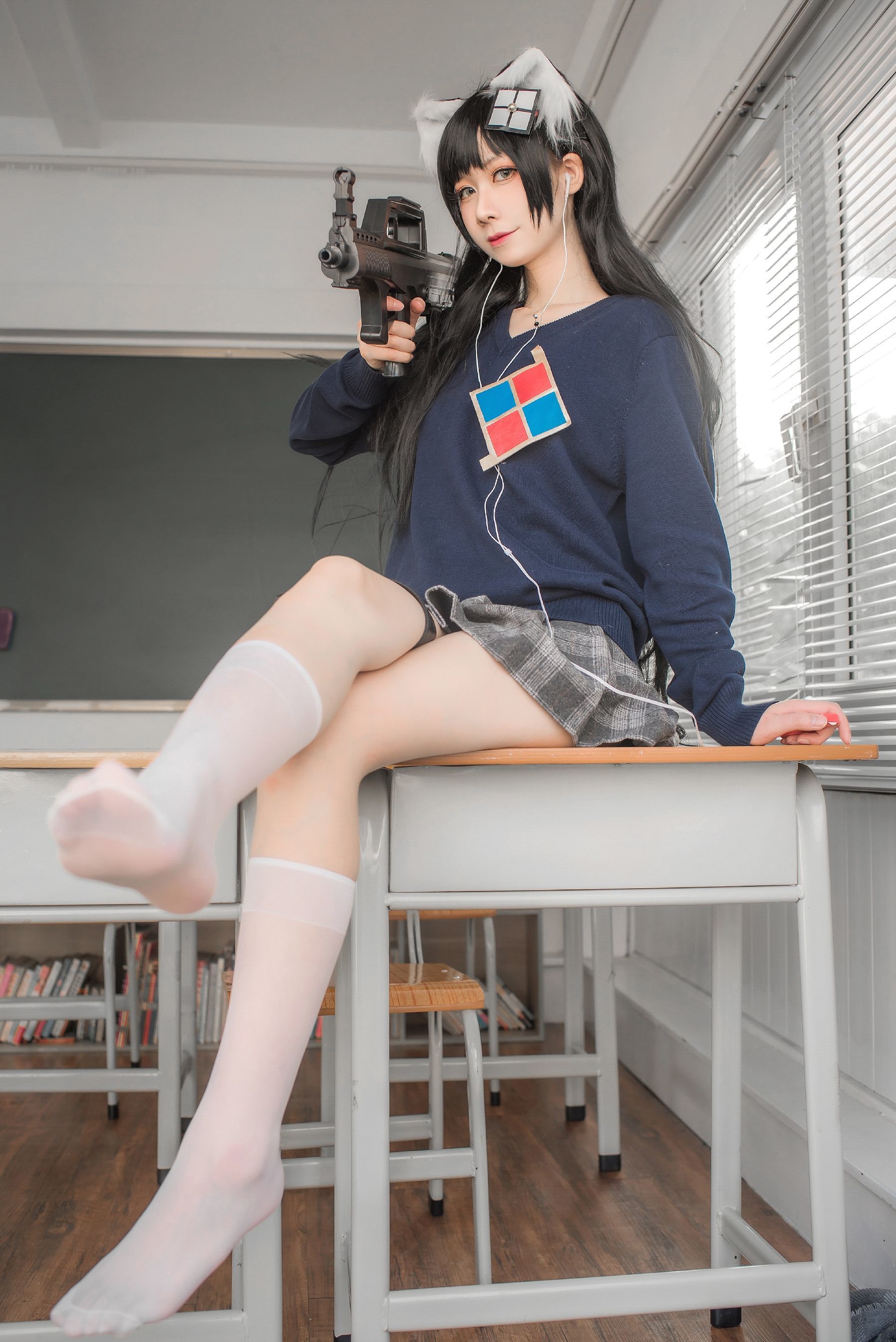 [网红COSER写真] izumi泉桃子福利 - 纯白毕业季
