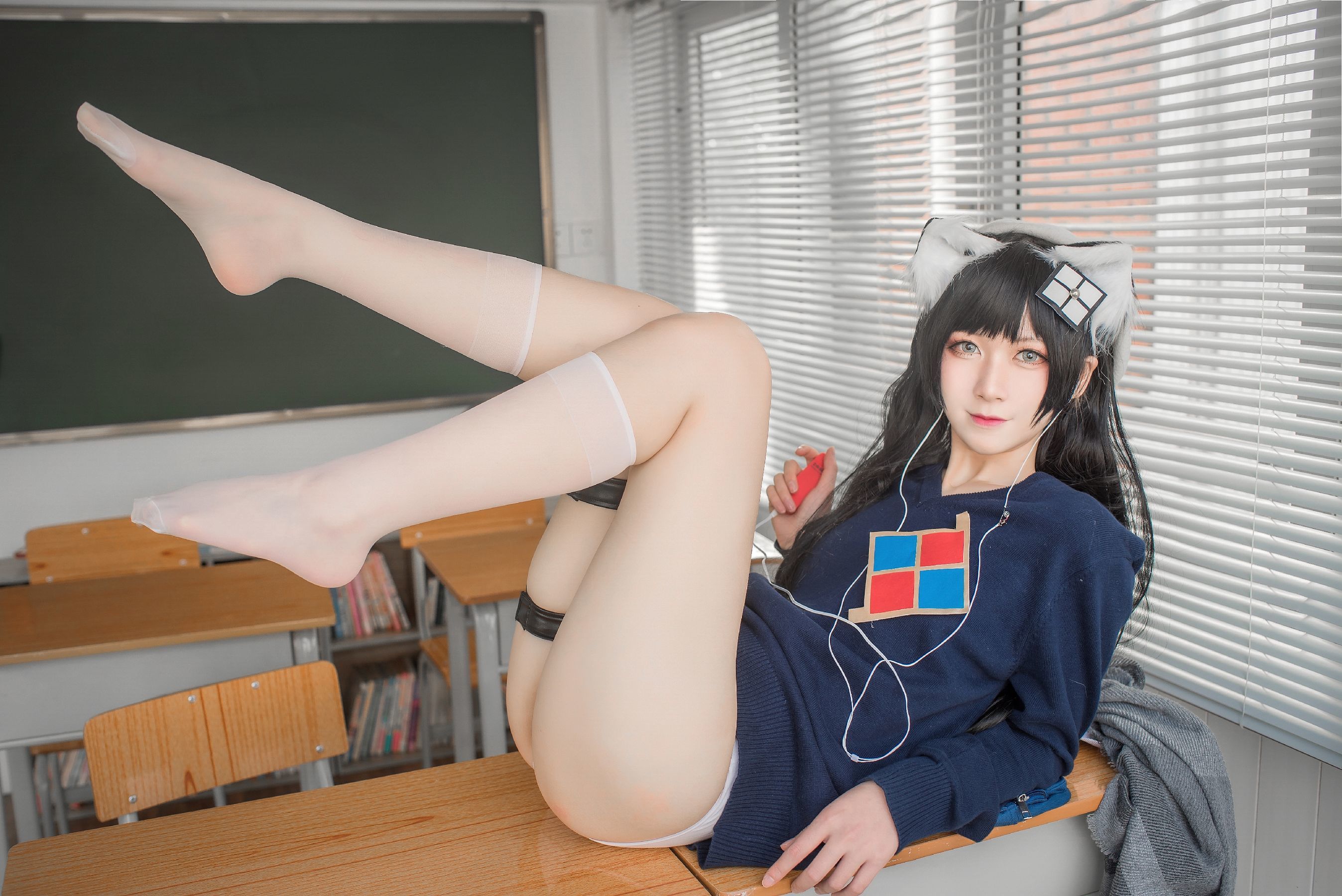 [网红COSER写真] izumi泉桃子福利 - 纯白毕业季