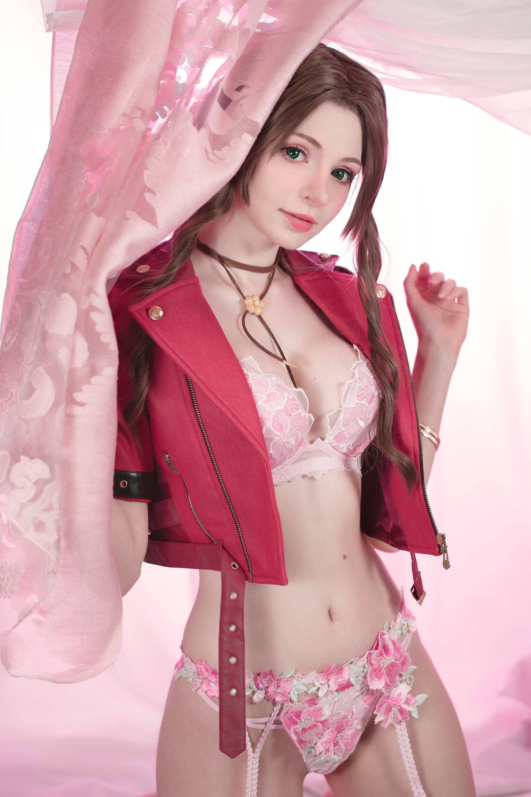 [网红COSER写真] Peach milky - Aerith Lingerie