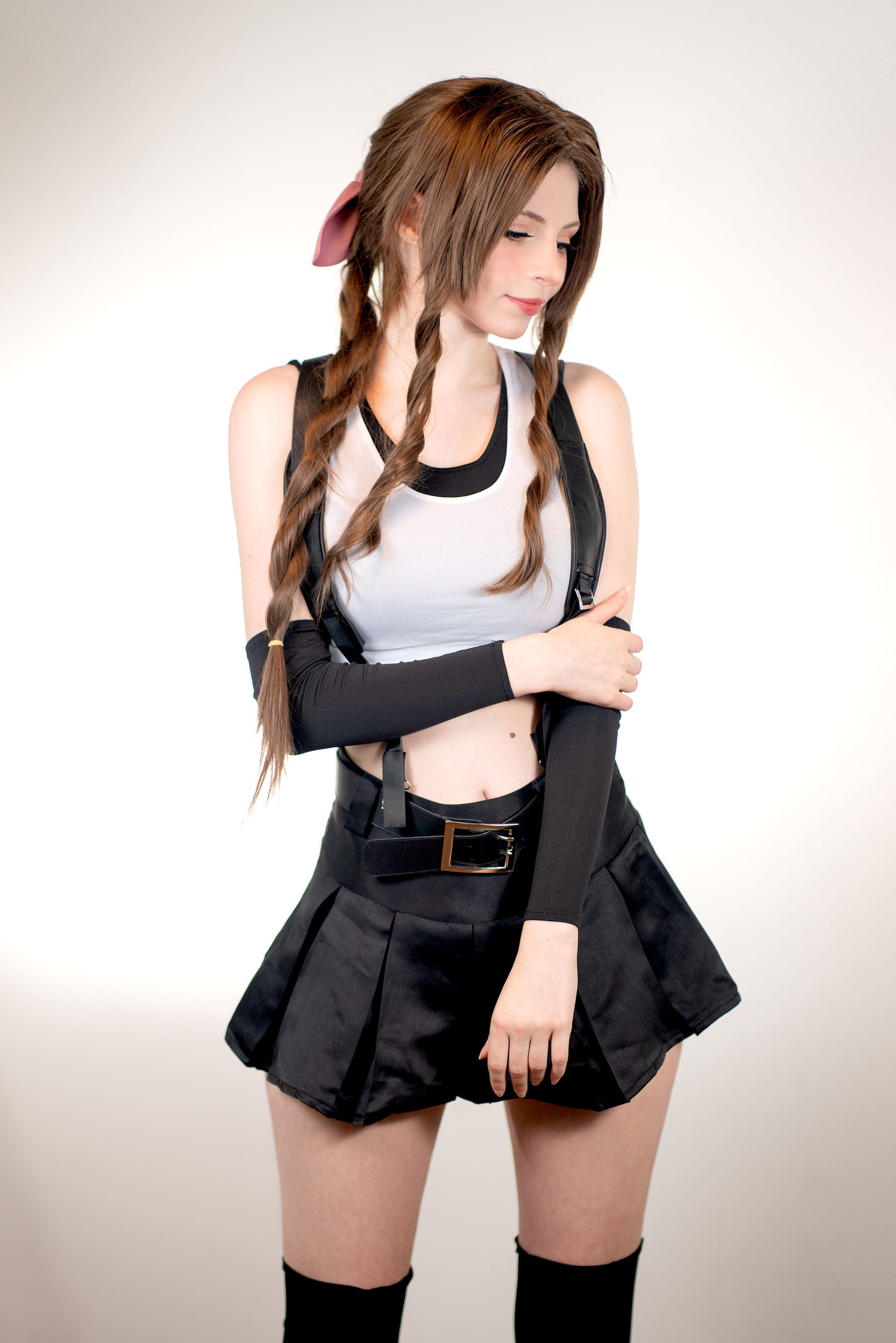 [网红COSER写真] Peach milky - Aerith Tifa Swap