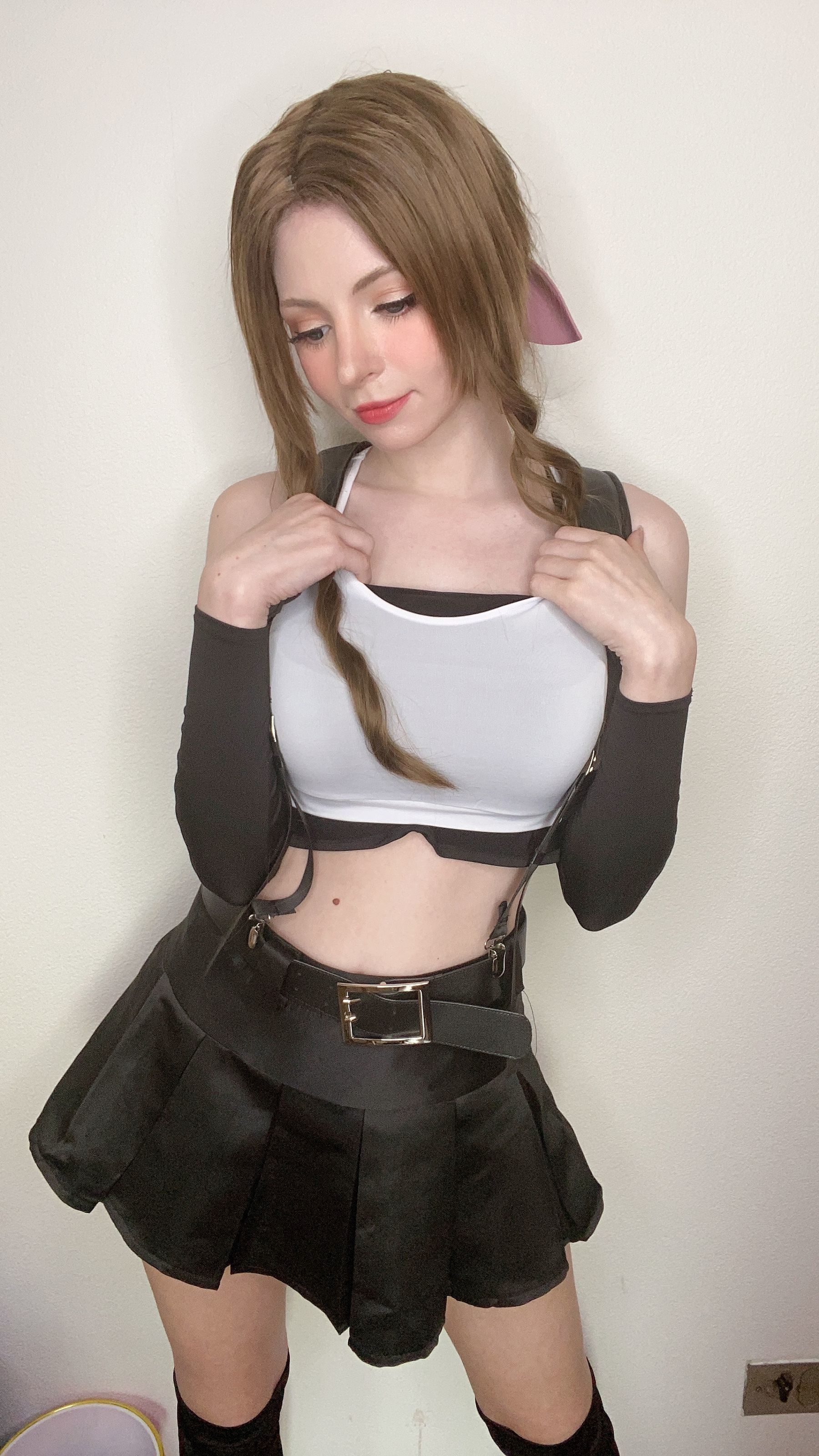 [网红COSER写真] Peach milky - Aerith Tifa Swap