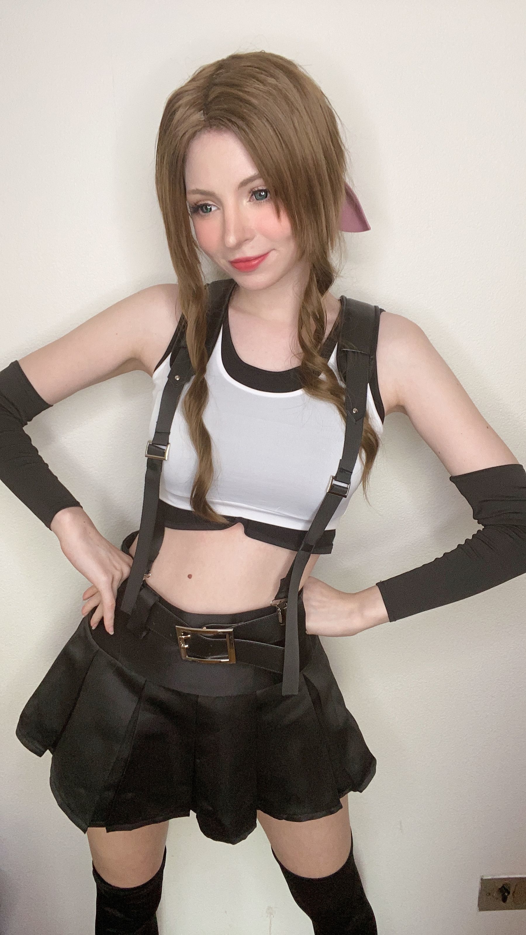 [网红COSER写真] Peach milky - Aerith Tifa Swap