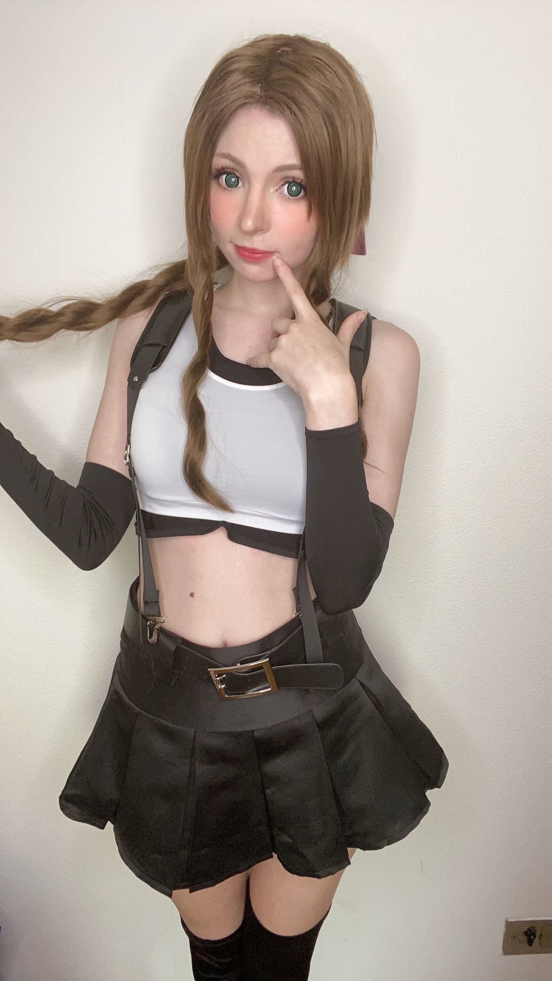 [网红COSER写真] Peach milky - Aerith Tifa Swap