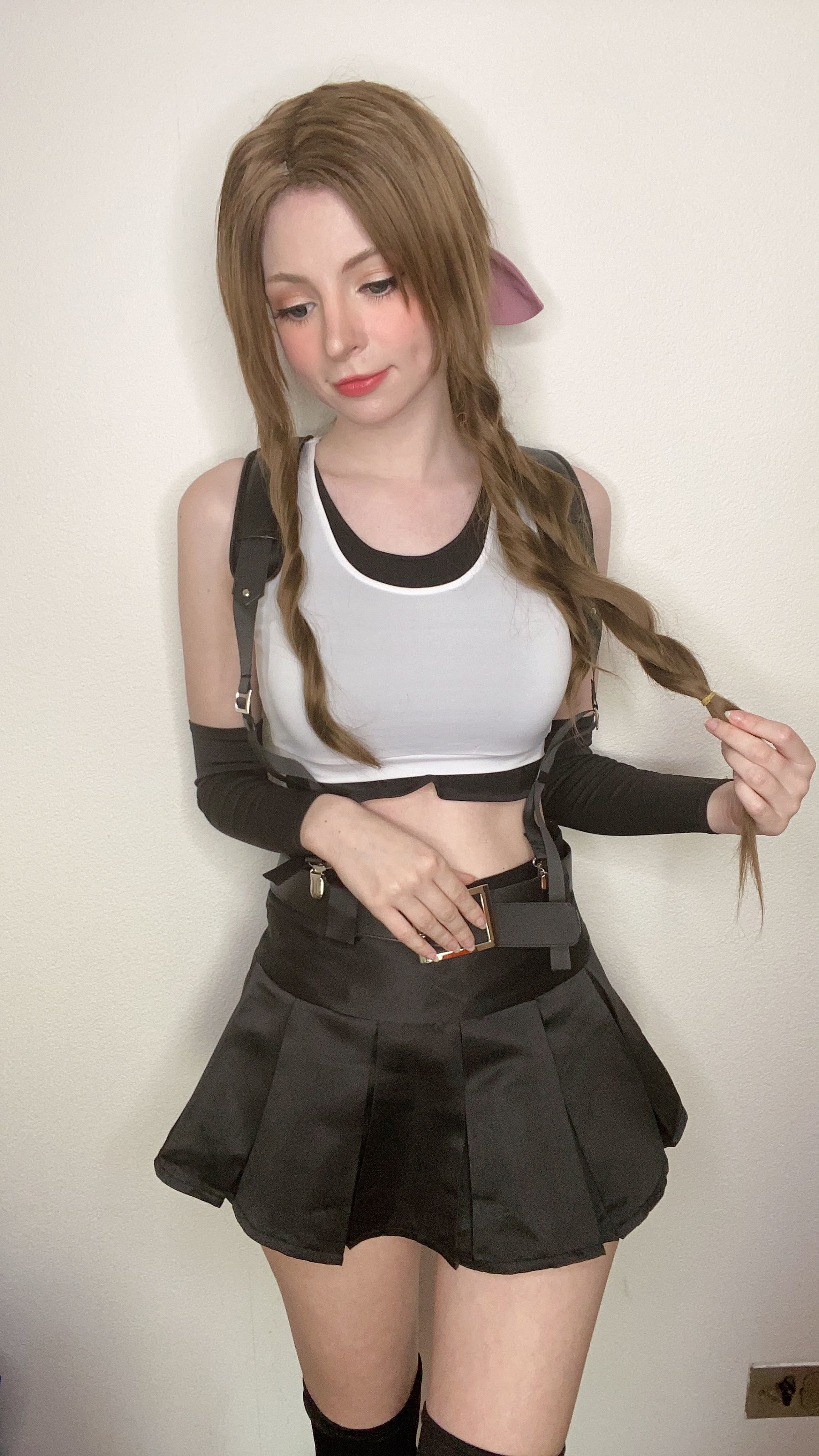 [网红COSER写真] Peach milky - Aerith Tifa Swap