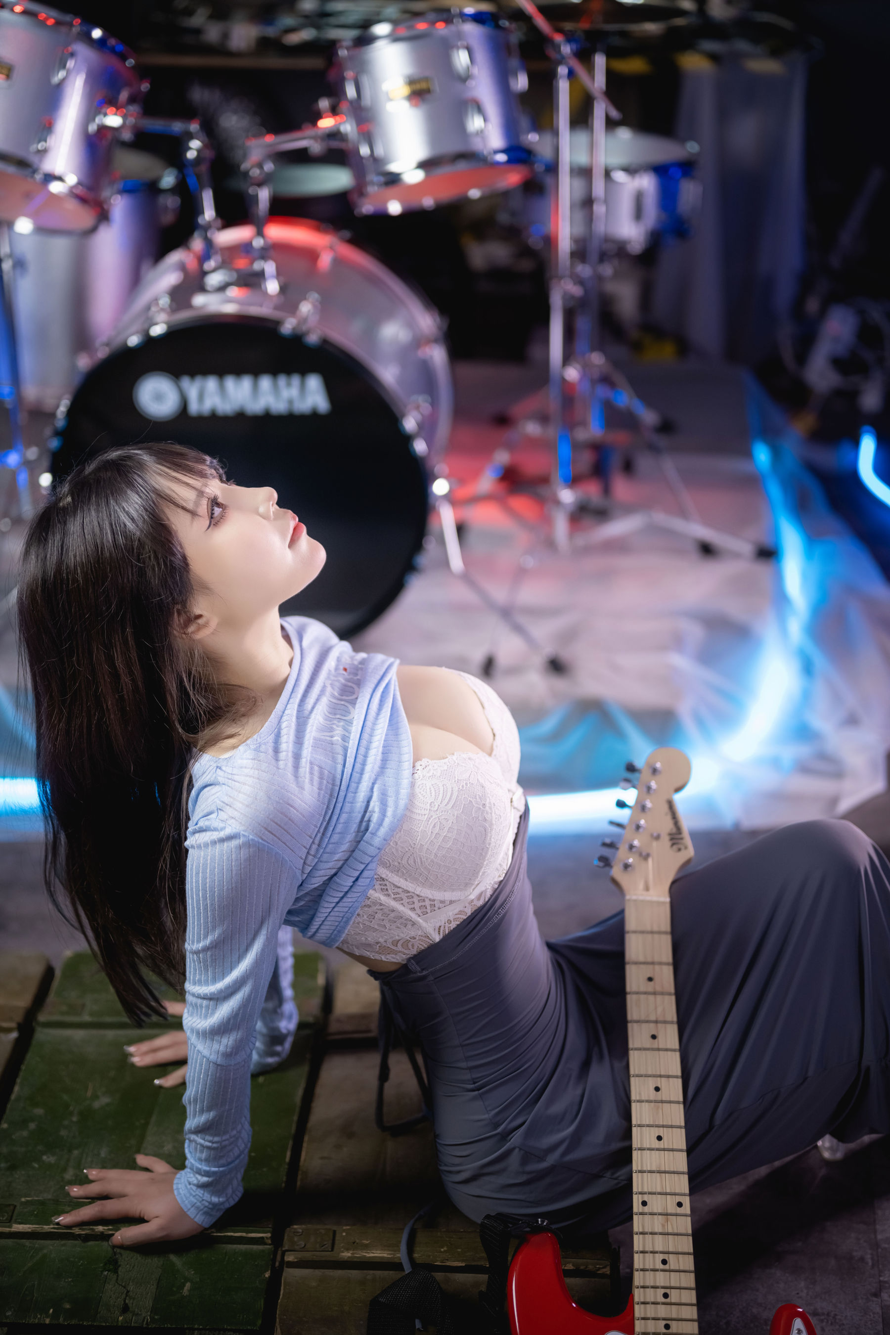 [网红COSER写真] 二次元妹子抱走莫子aa - 吉他妹妹