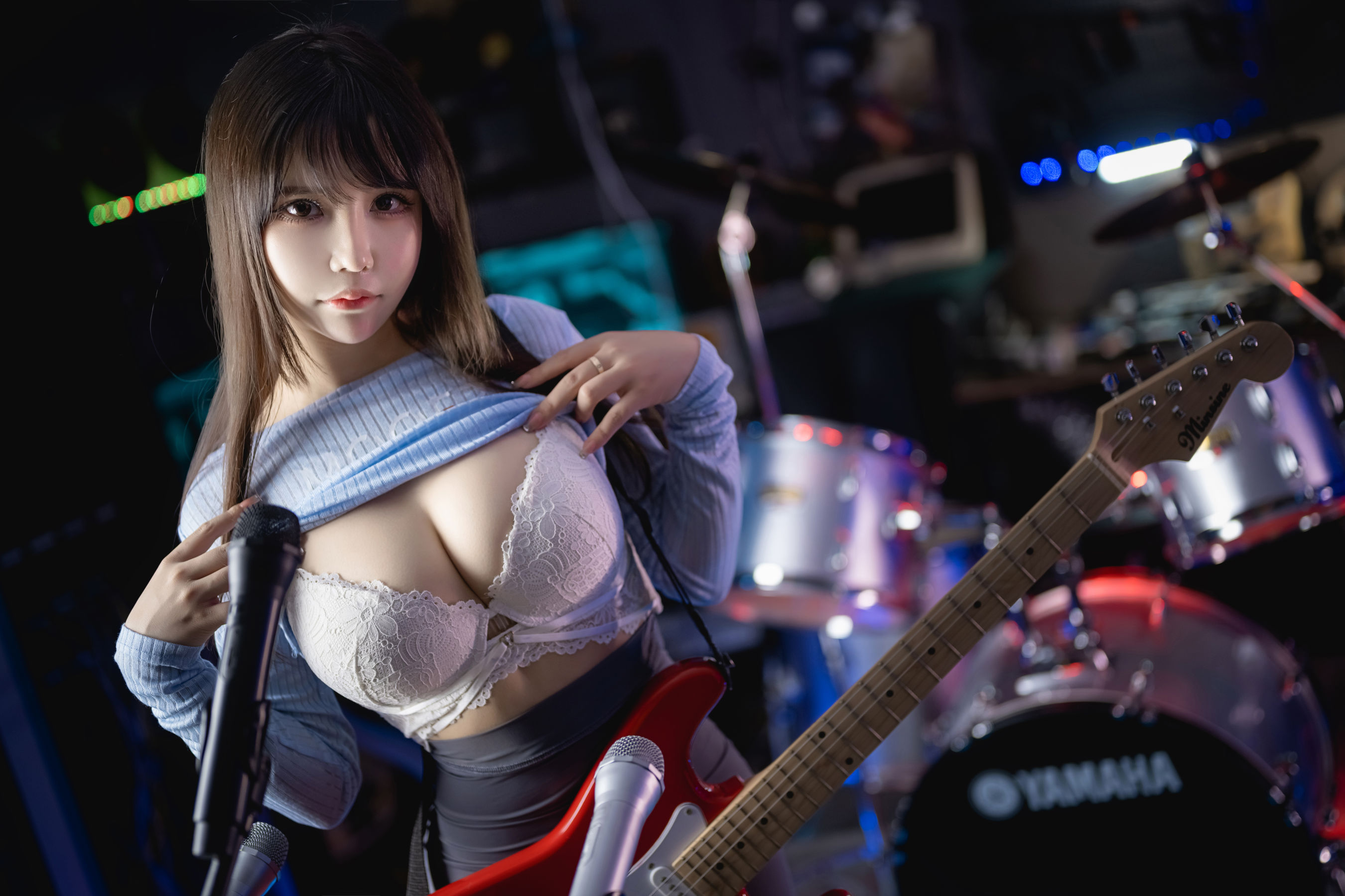 [网红COSER写真] 二次元妹子抱走莫子aa - 吉他妹妹