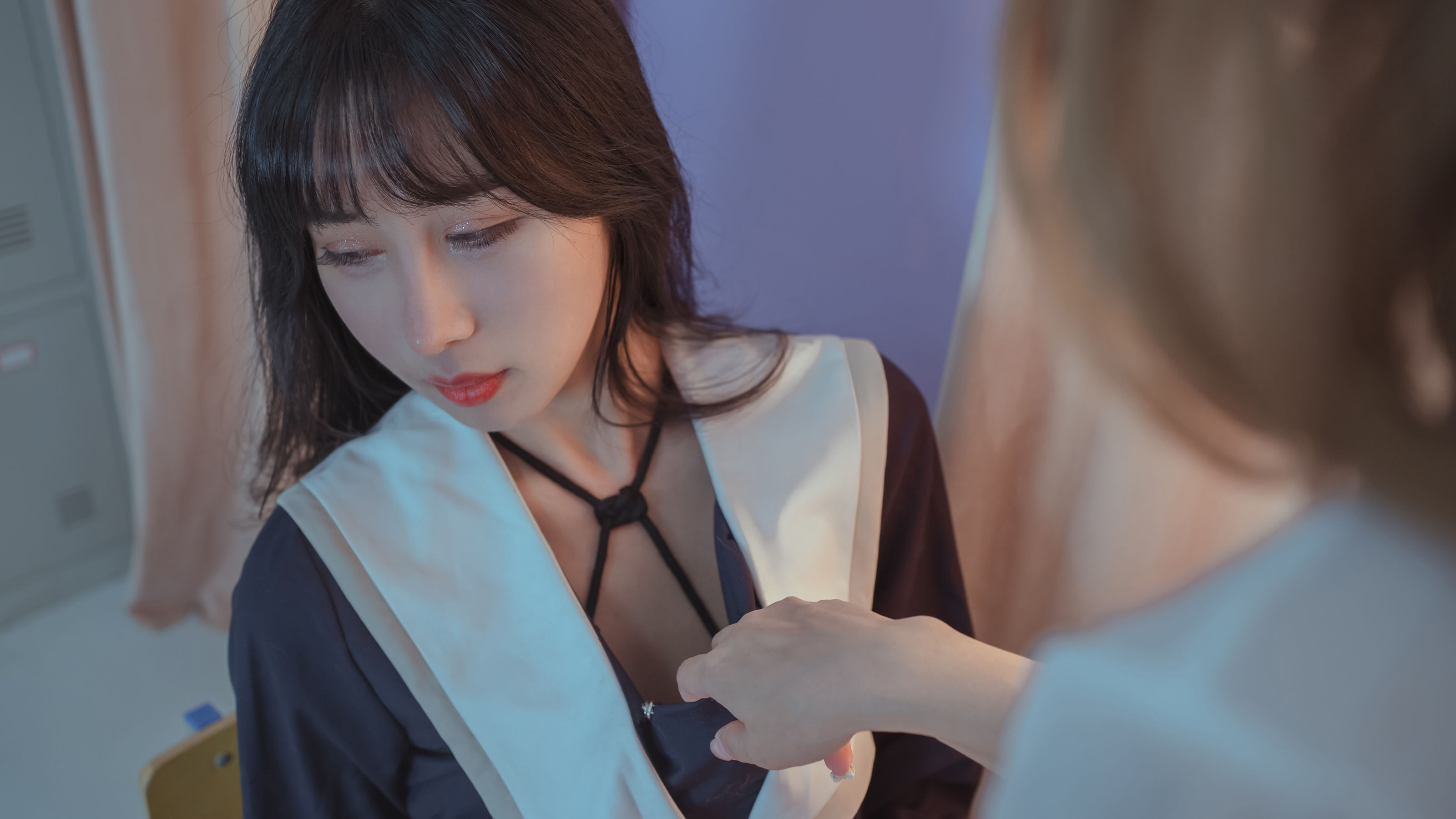 [网红COSER写真] 云溪溪 - 教室绳艺