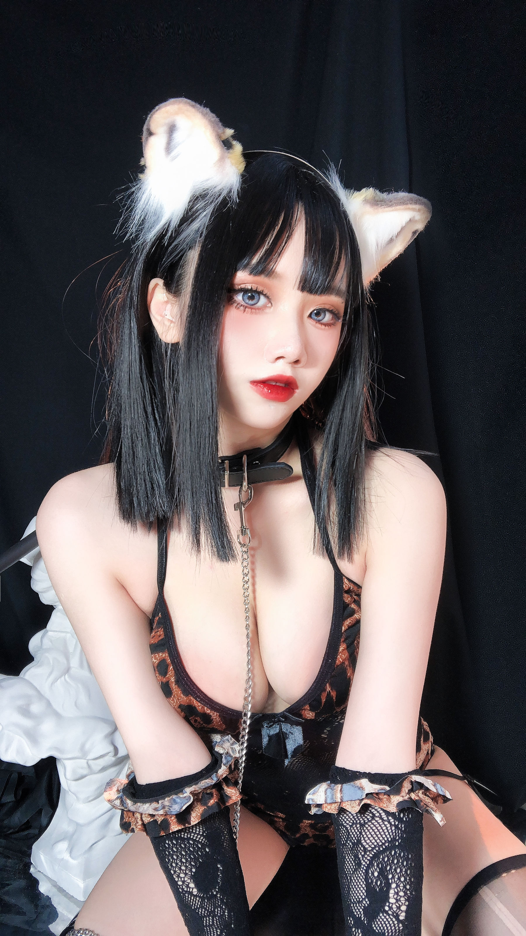 [网红COSER写真] 动漫博主果咩酱w - 豹女妹妹