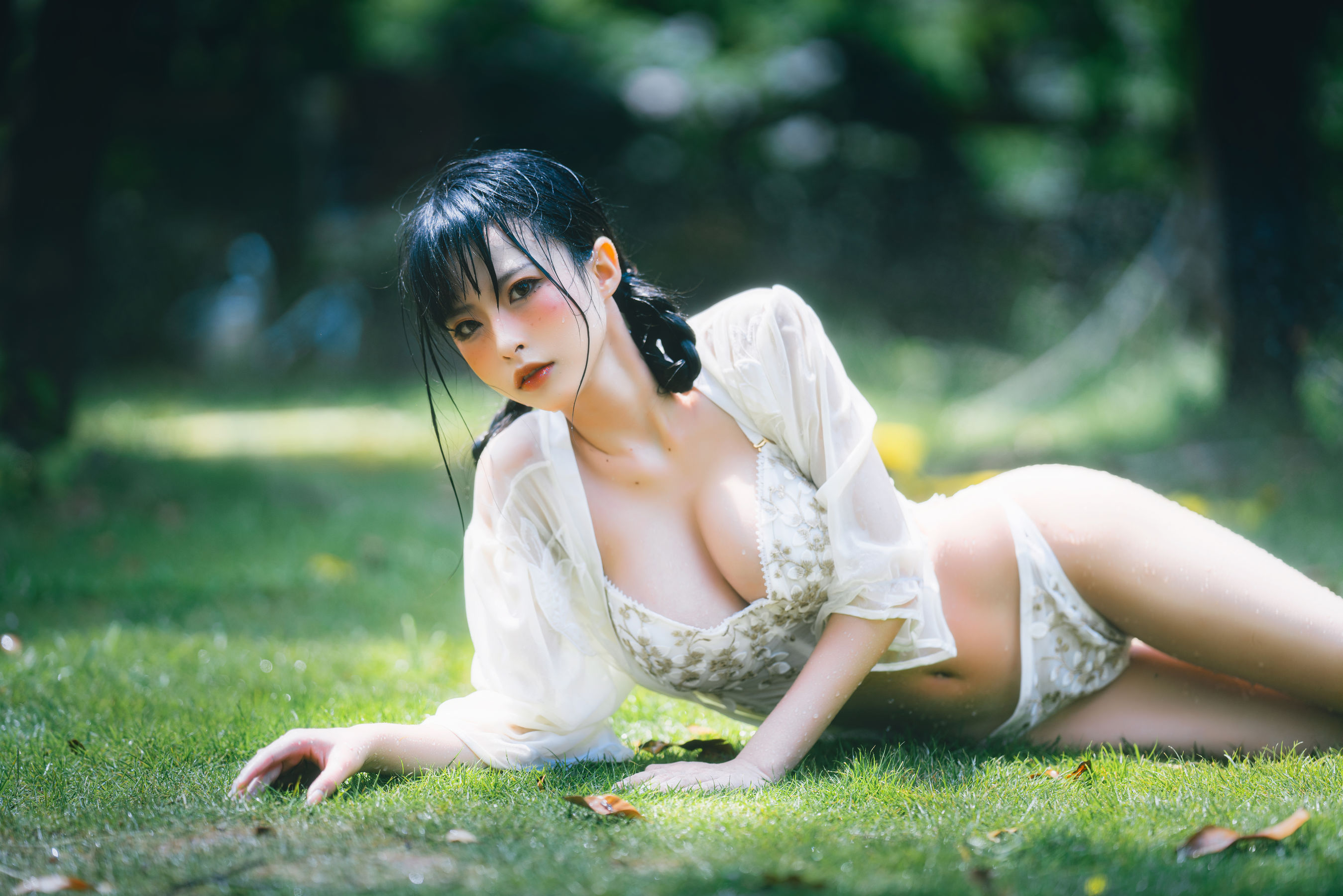 [网红COSER写真] 尤物清水由乃 - 湿水洛丽塔