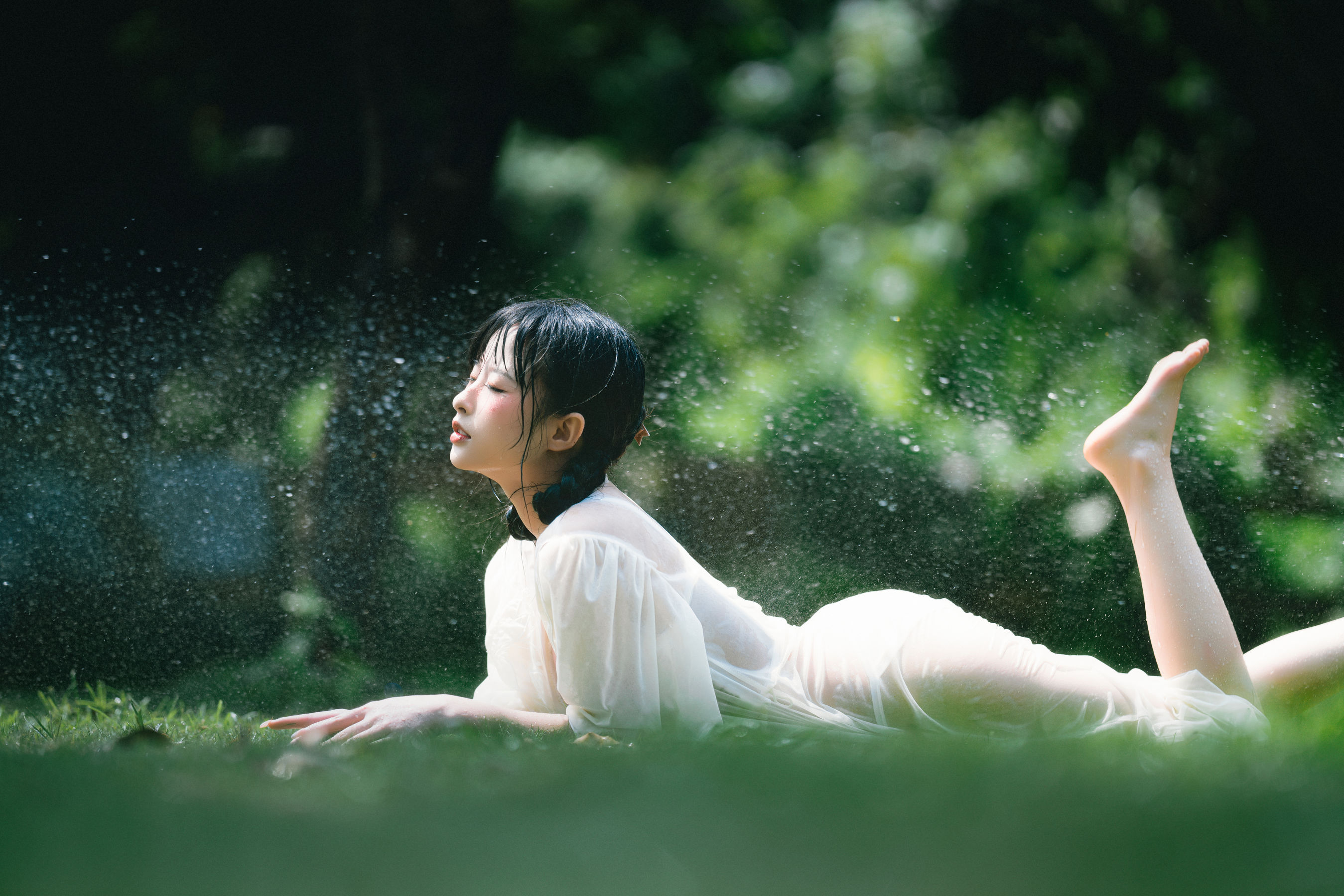 [网红COSER写真] 尤物清水由乃 - 湿水洛丽塔