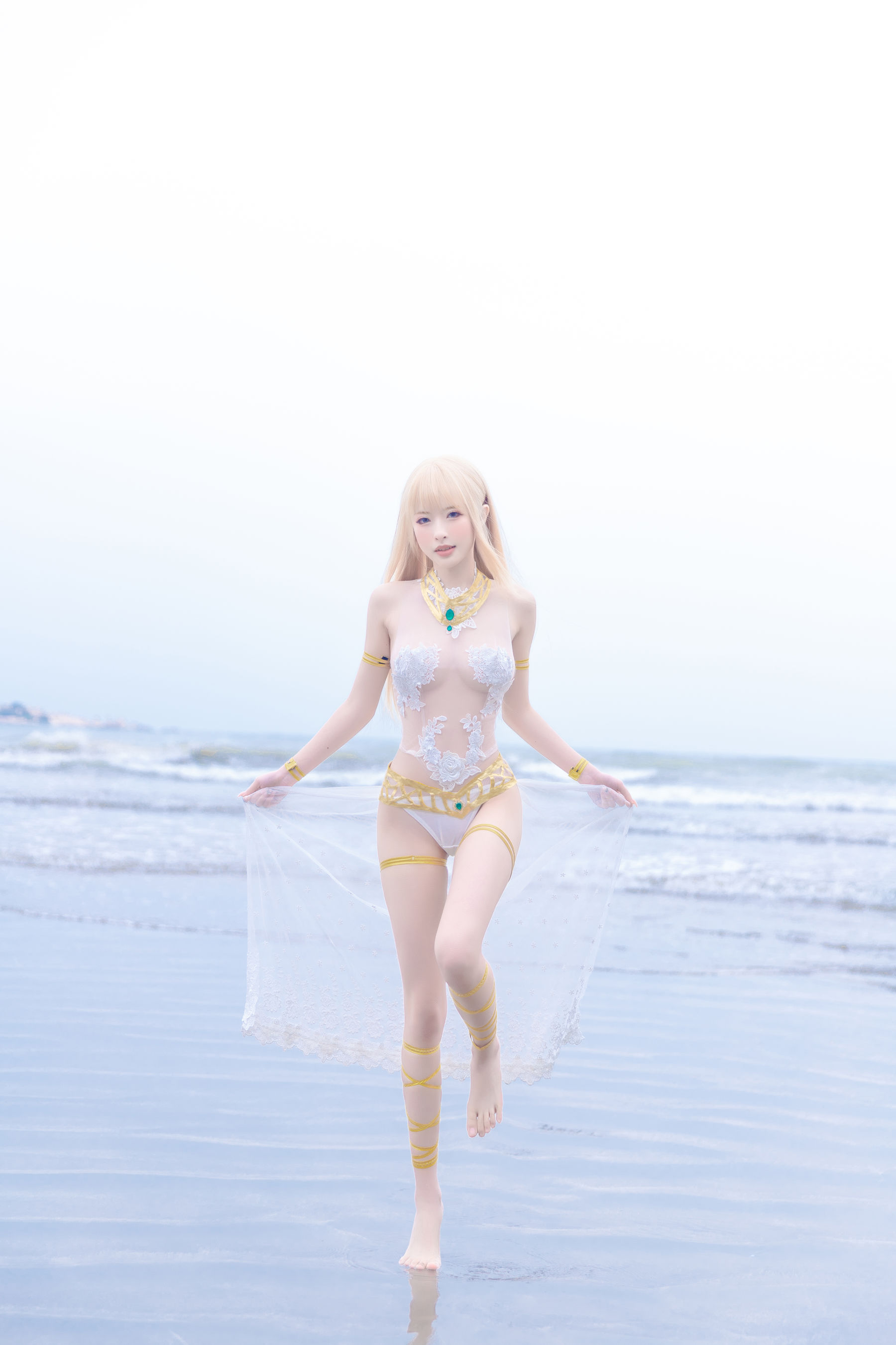 [网红COSER写真] 尤物清水由乃 - 玛丽萝丝白色泳衣