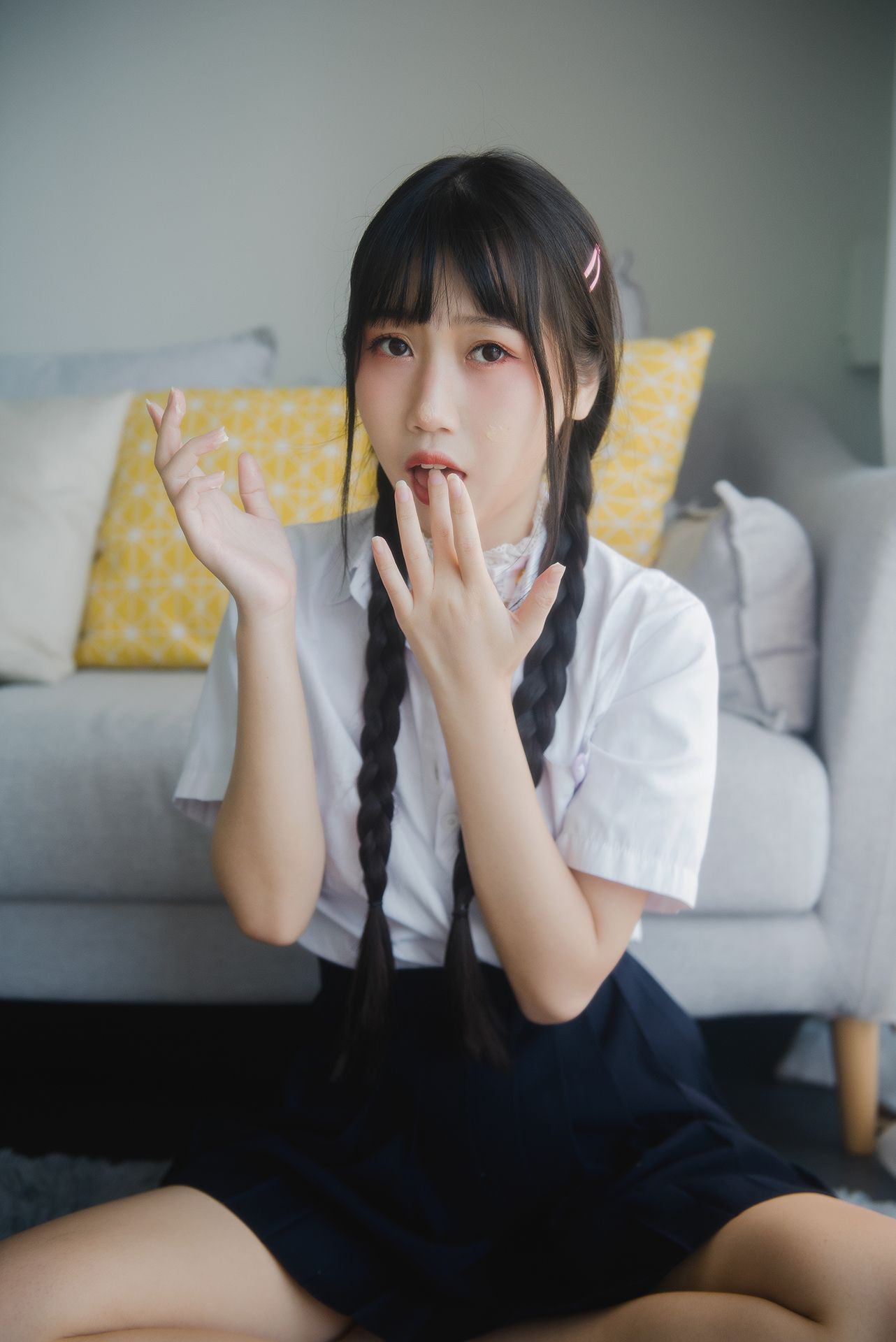 [网红COSER写真] 微博人气Coser不呆猫 - 奶油少女