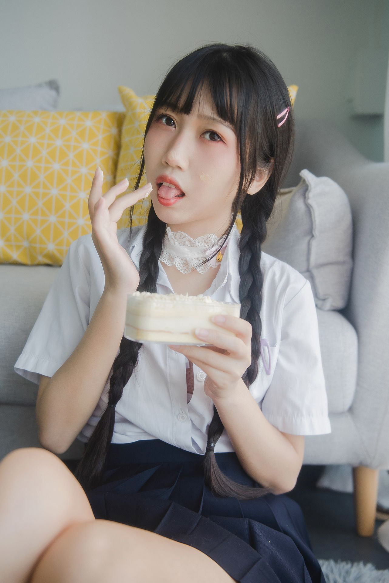 [网红COSER写真] 微博人气Coser不呆猫 - 奶油少女