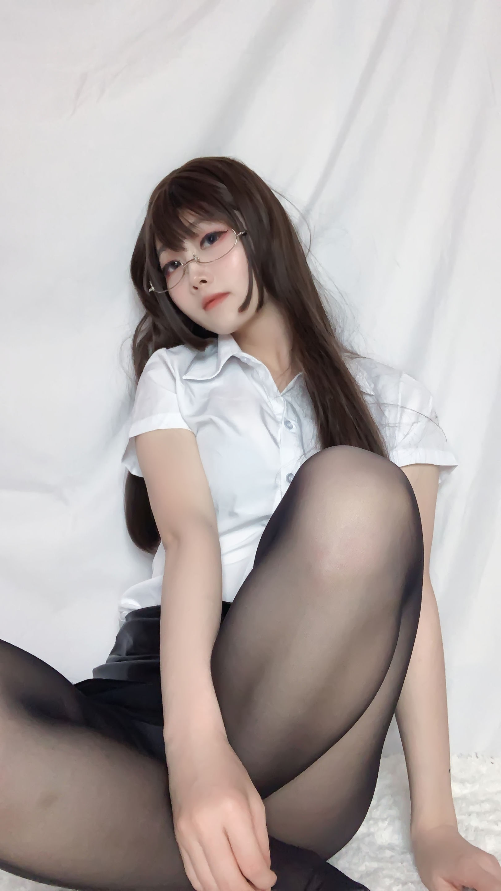 [网红COSER写真] 白露很白 - OL教室