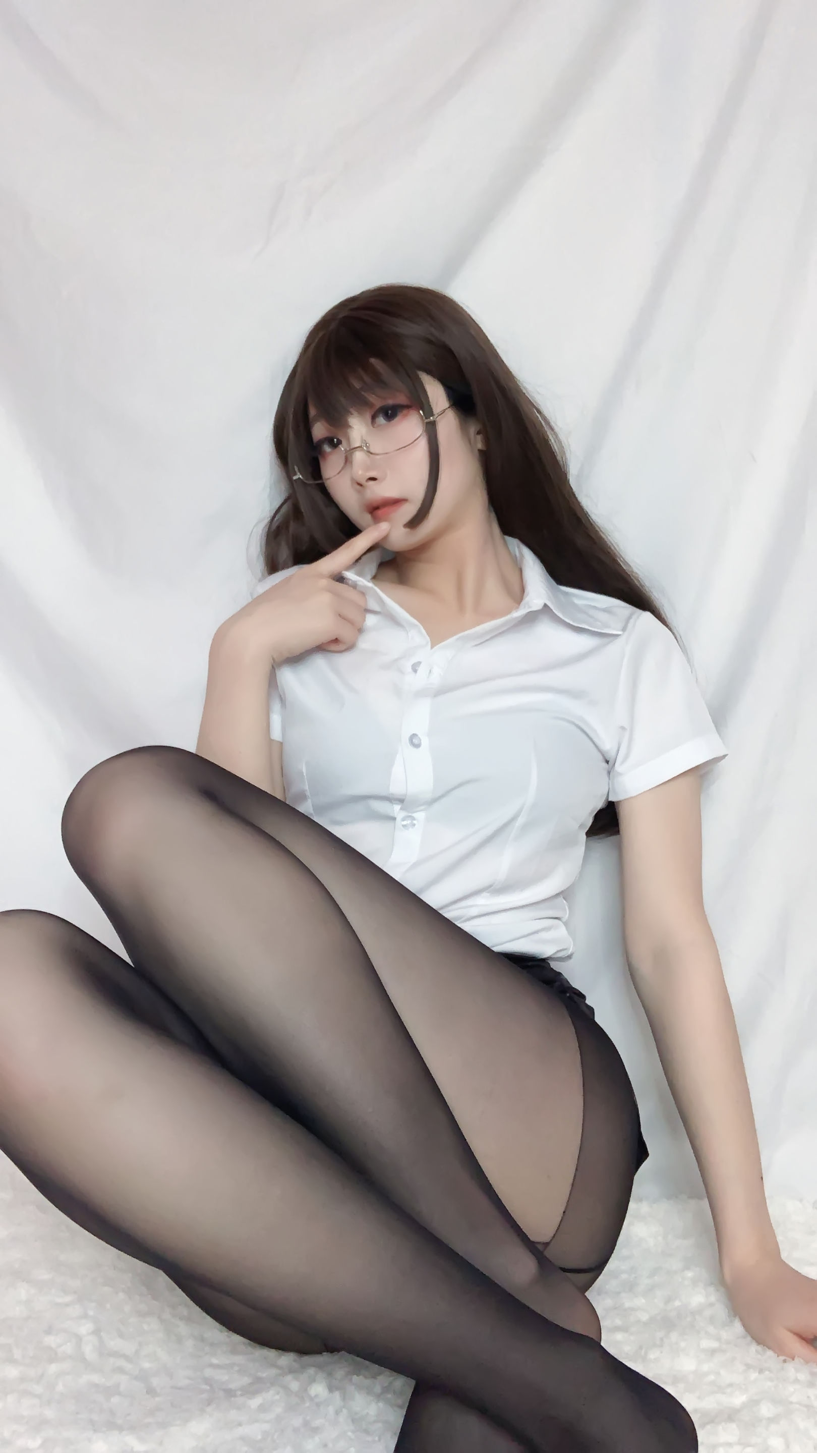 [网红COSER写真] 白露很白 - OL教室