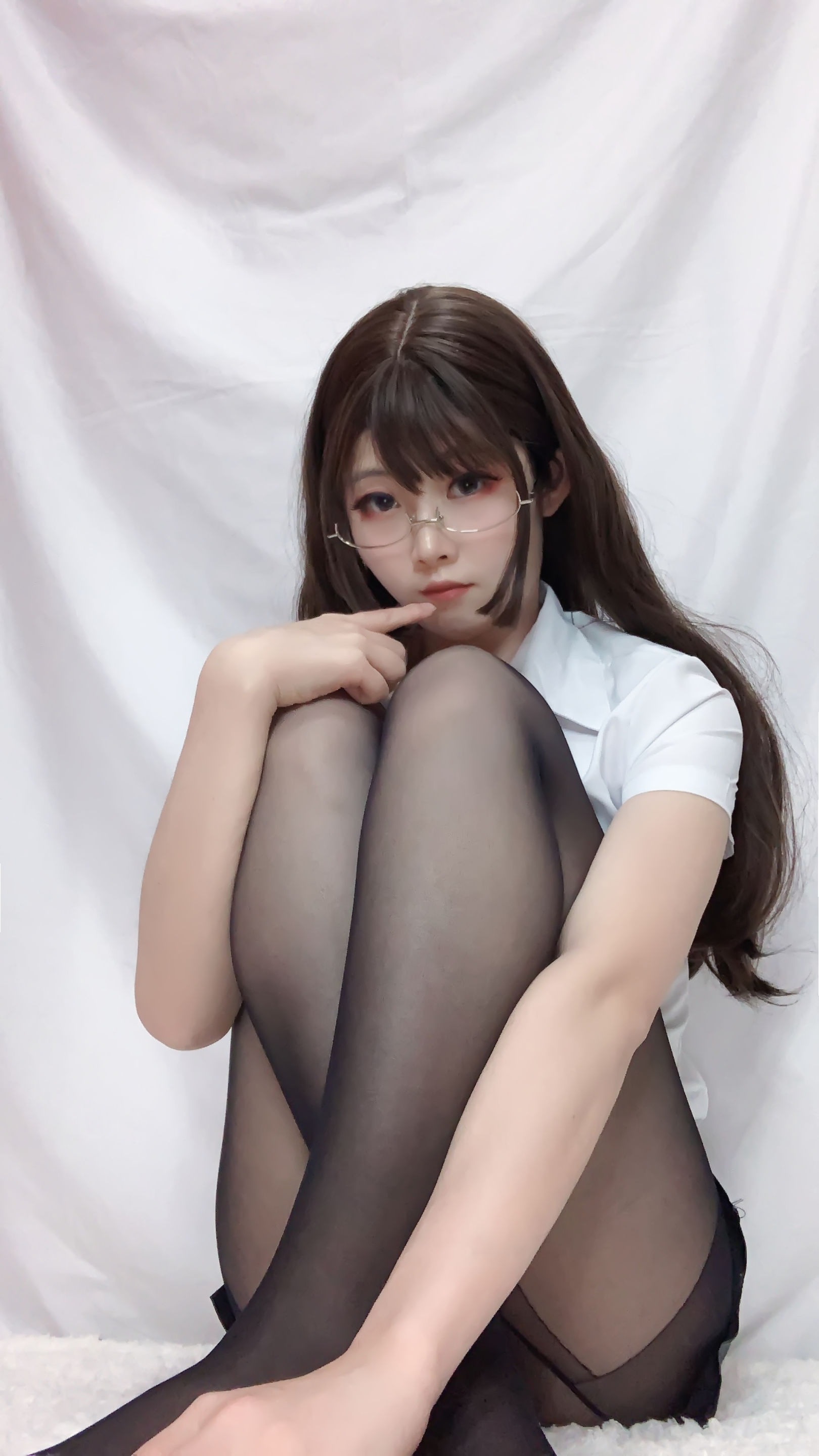 [网红COSER写真] 白露很白 - OL教室