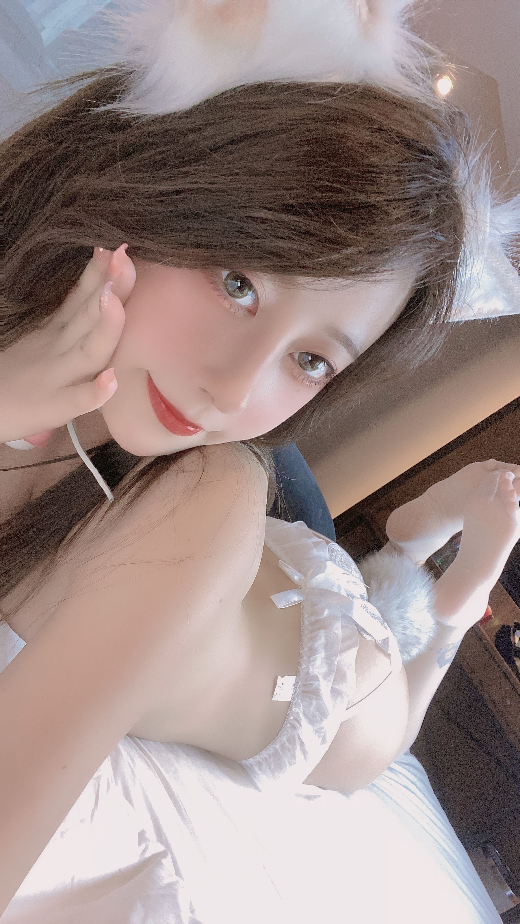 [网红COSER写真] 萌妹奈汐酱nice - 蕾丝白狐