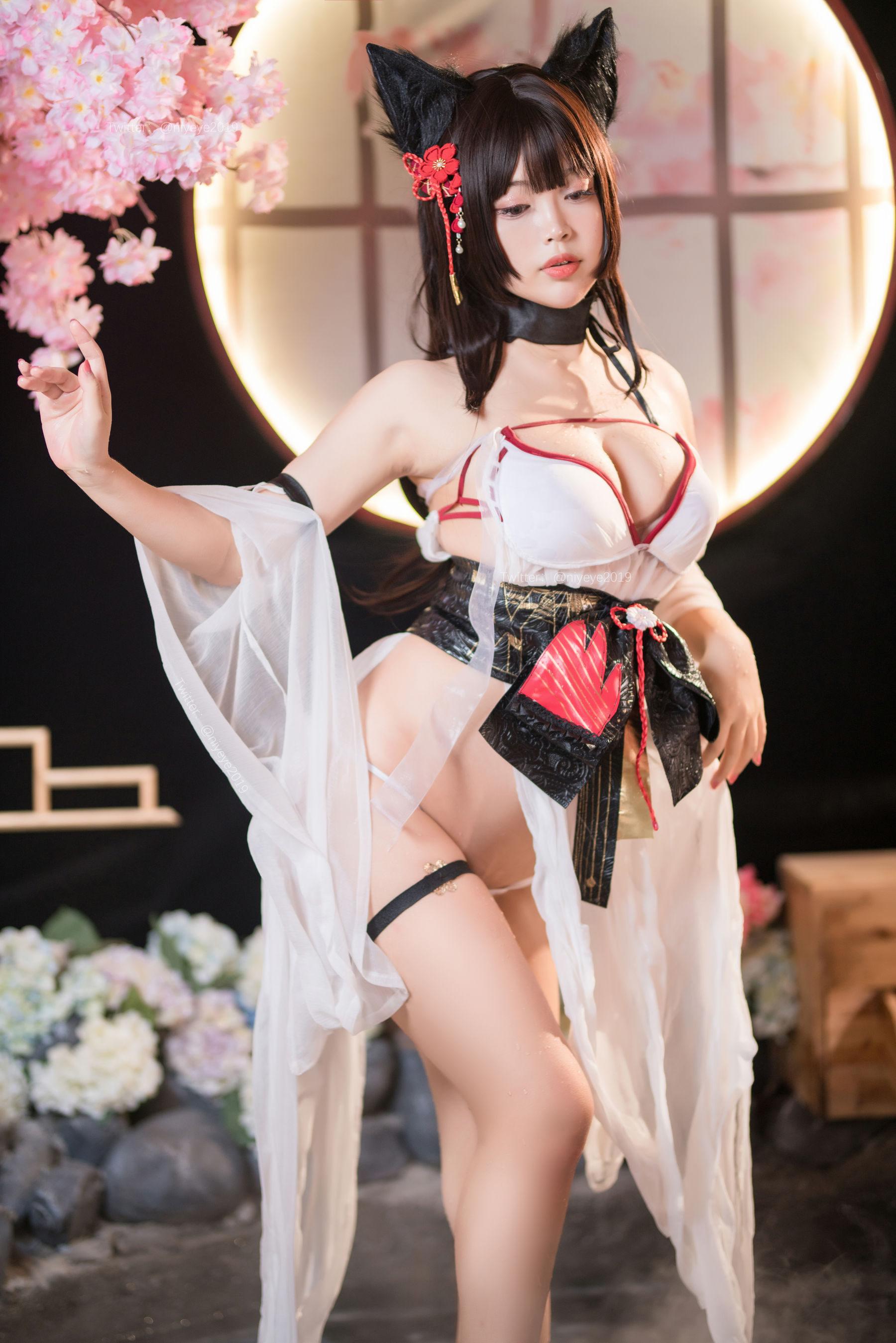 [网红COSER写真] 萌系小姐姐-白烨- - 湿身泳装