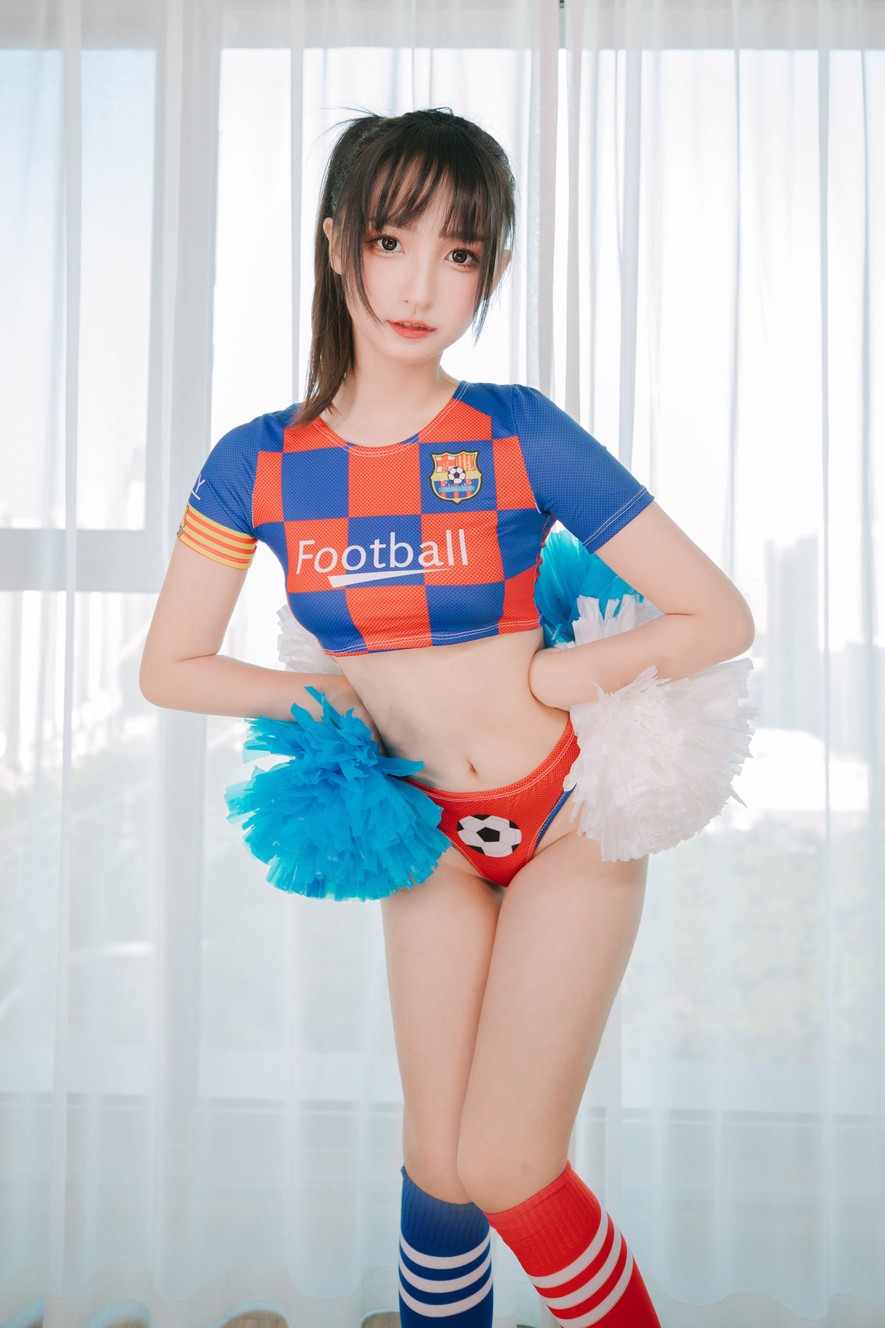[网红COSER写真] 萝莉神楽板真冬 之 拉拉队少女