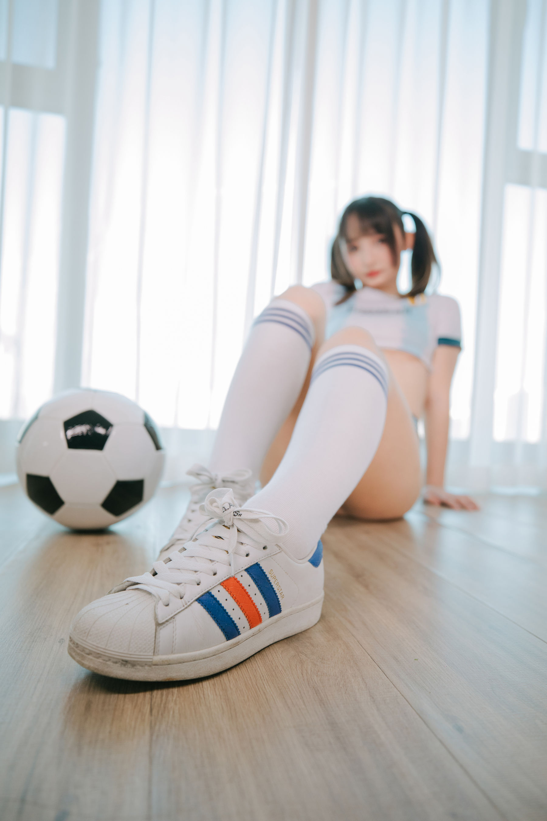 [网红COSER写真] 萝莉神楽板真冬 之 拉拉队少女