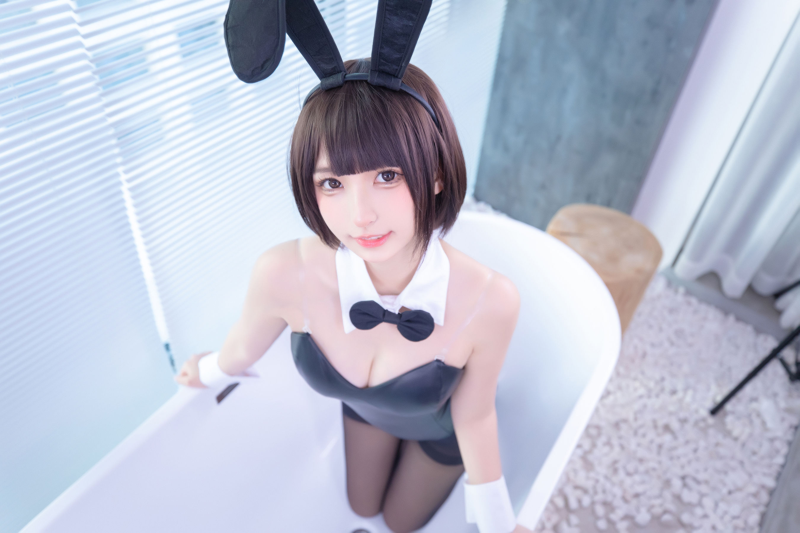 [网红COSER写真] 萝莉神楽板真冬之バニーバブル