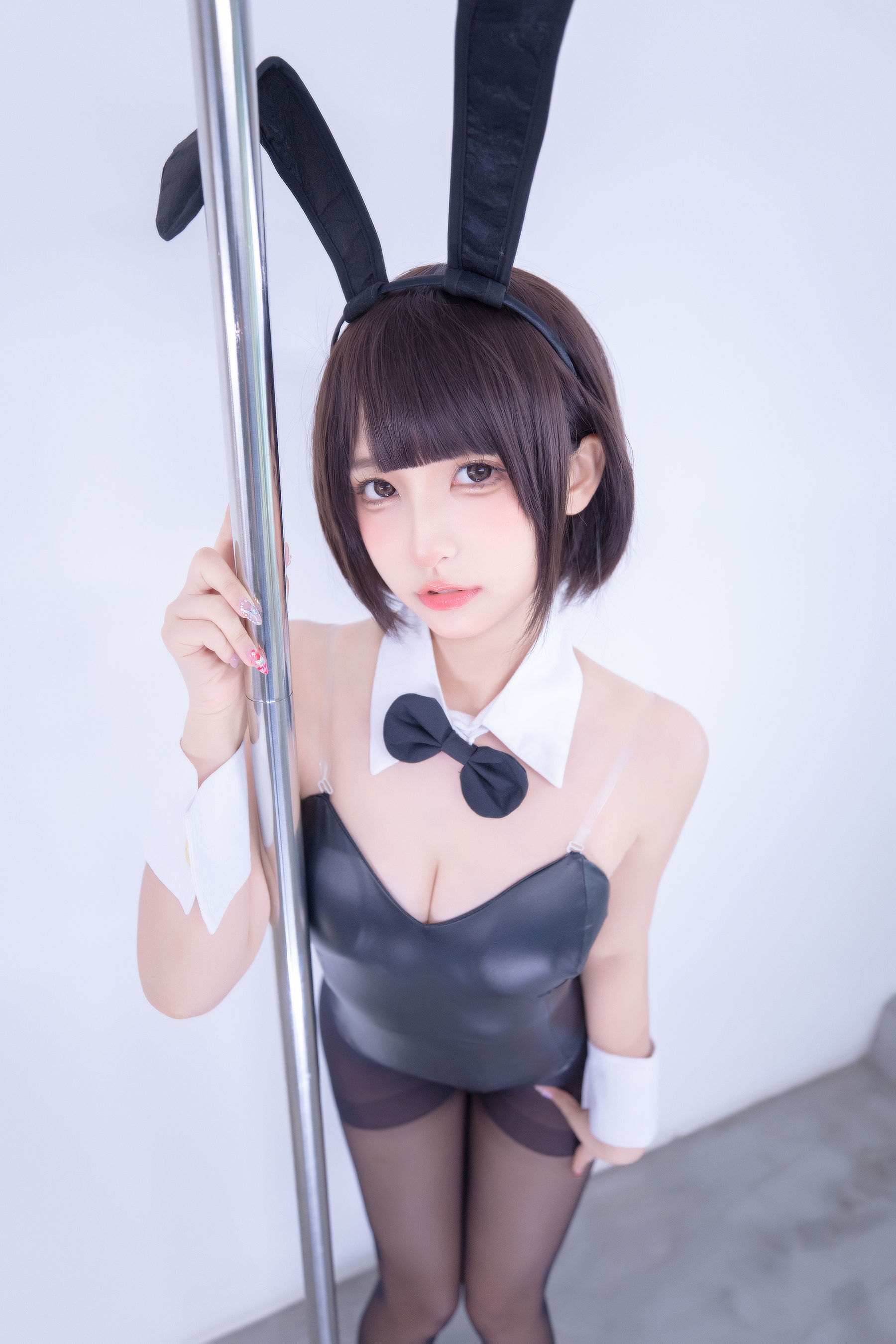 [网红COSER写真] 萝莉神楽板真冬之バニーバブル