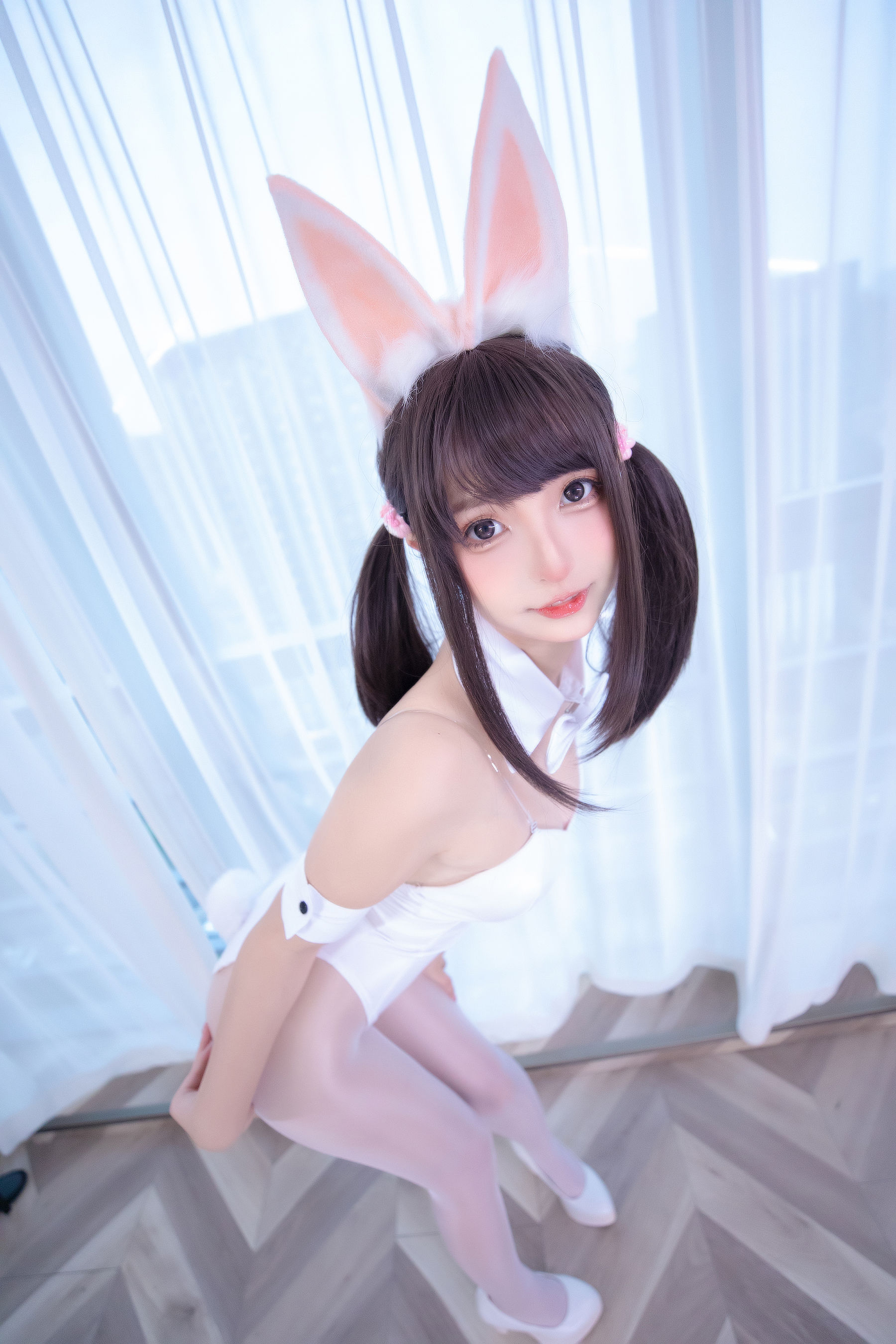 [网红COSER写真] 萝莉神楽板真冬之バニーバブル