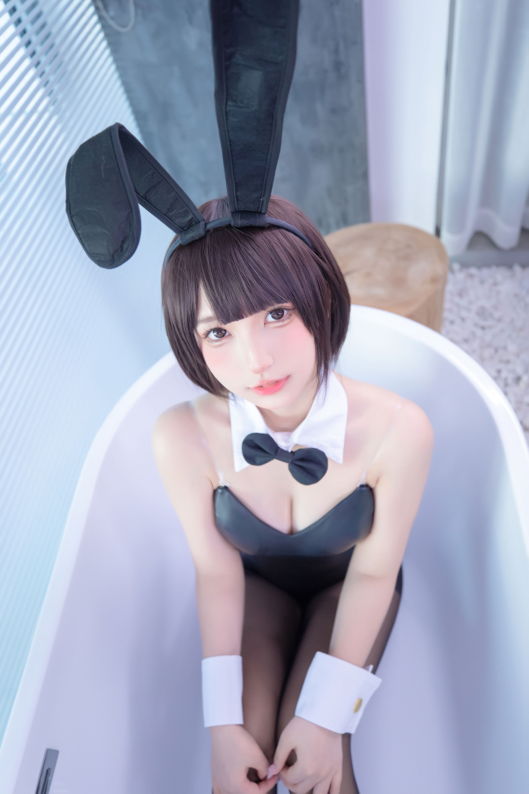 [网红COSER写真] 萝莉神楽板真冬之バニーバブル
