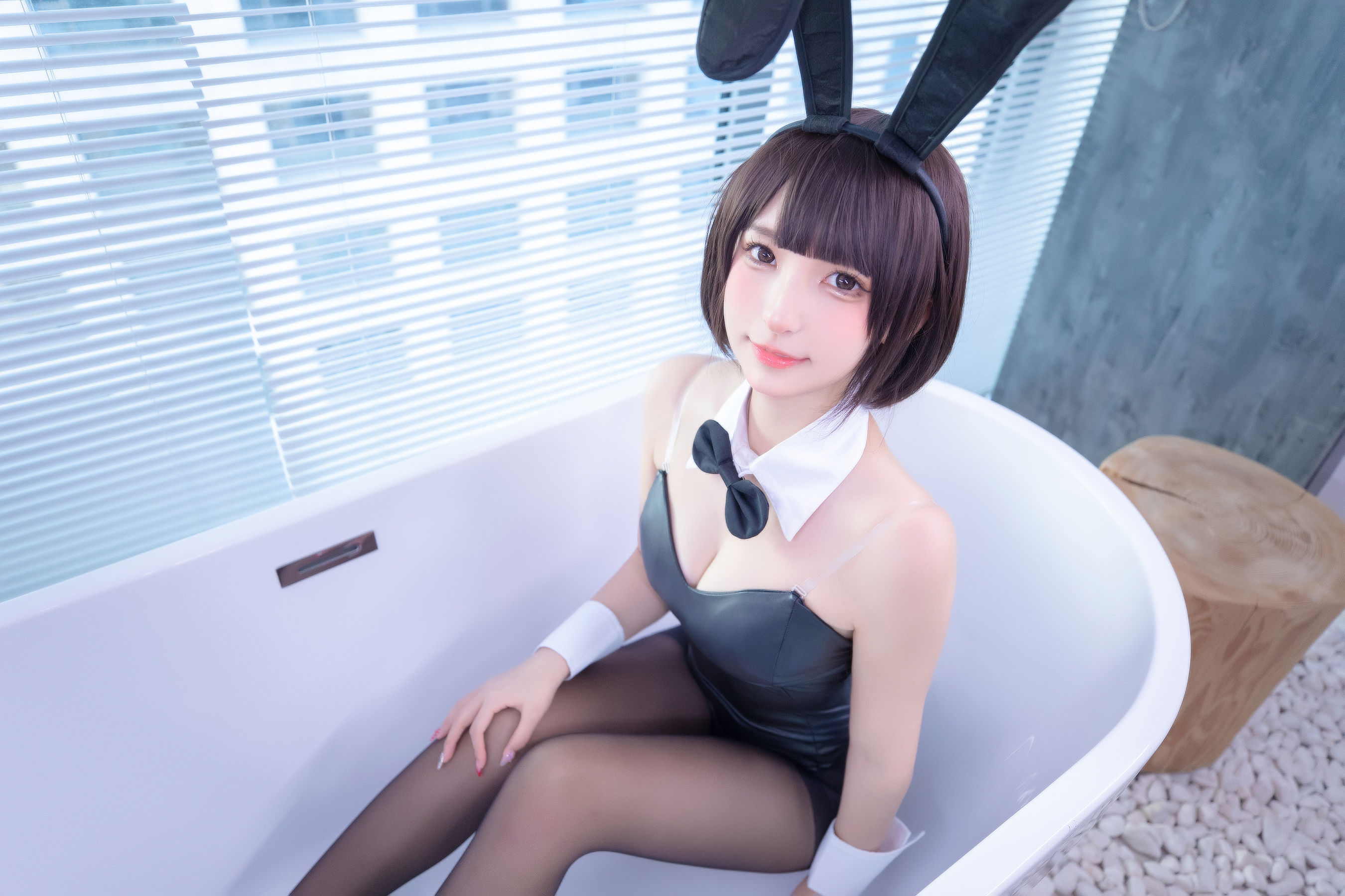 [网红COSER写真] 萝莉神楽板真冬之バニーバブル