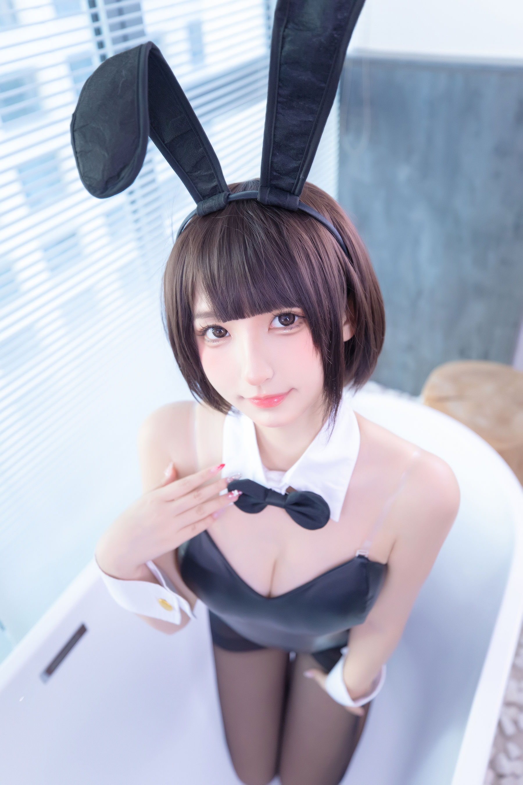 [网红COSER写真] 萝莉神楽板真冬之バニーバブル