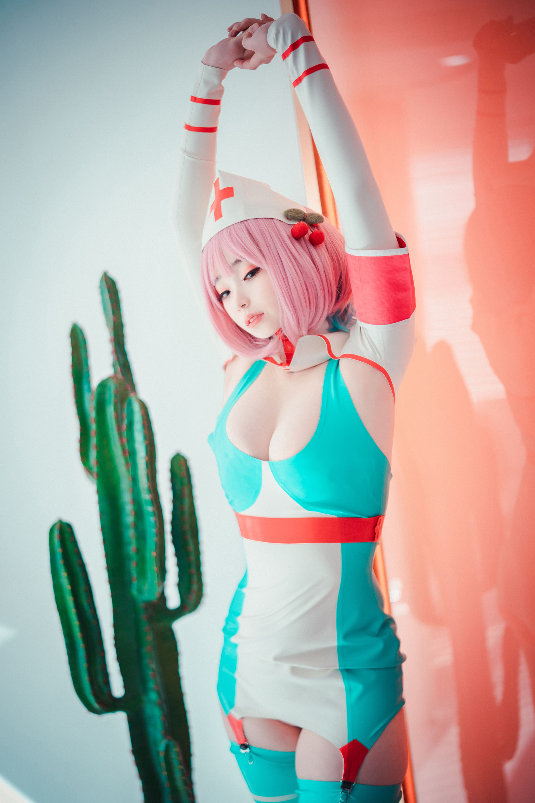 [DJAWA]  BamBi - Cling To Latex