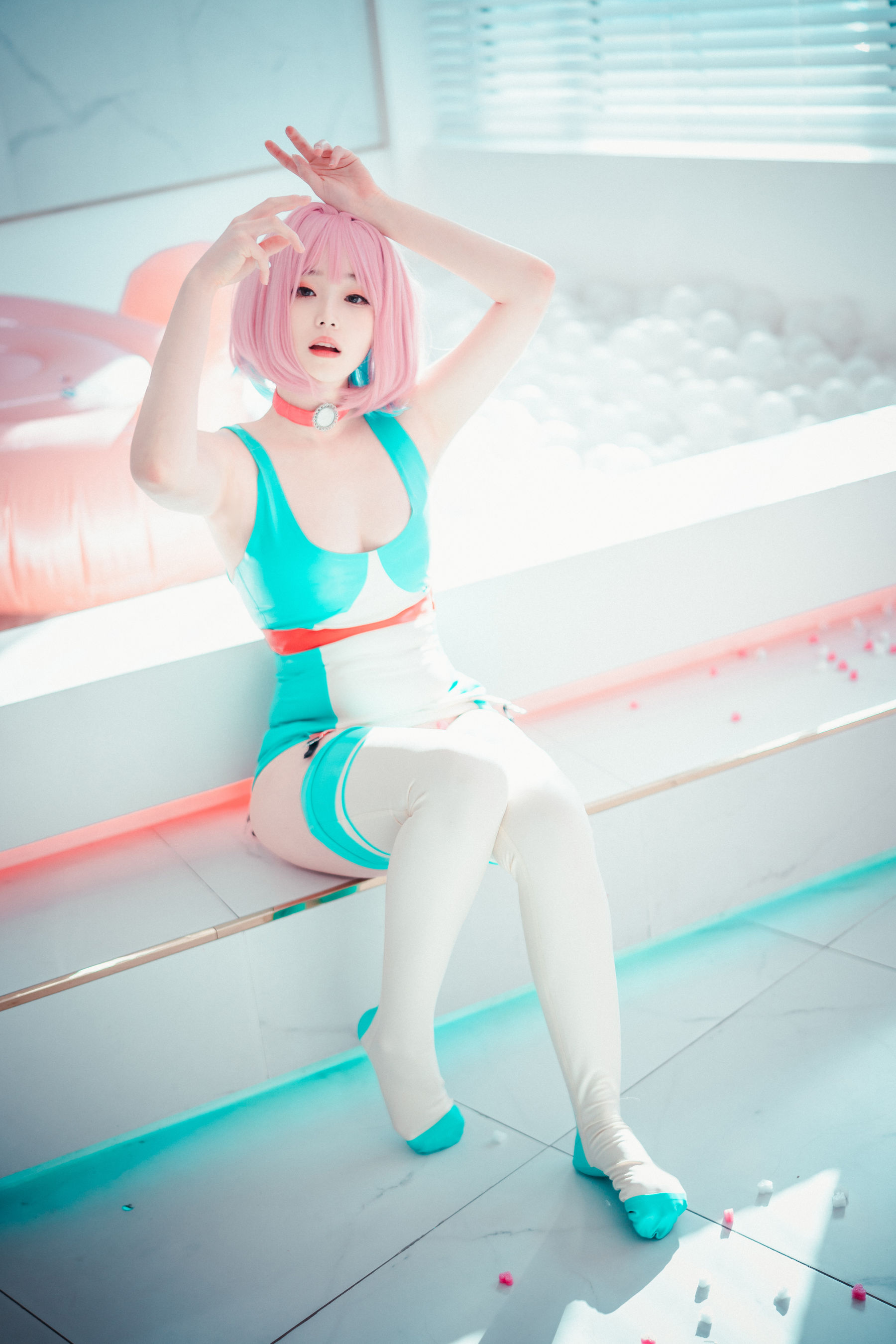 [DJAWA]  BamBi - Cling To Latex