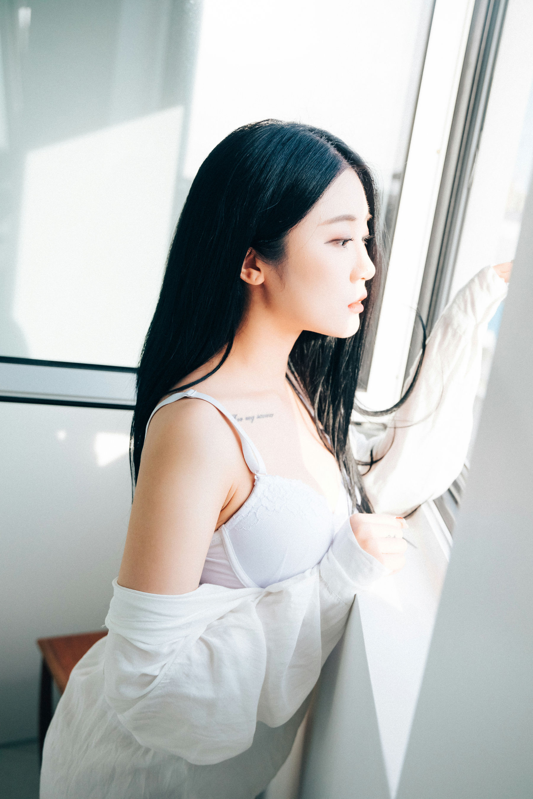 [Loozy]  Bomi - The undress