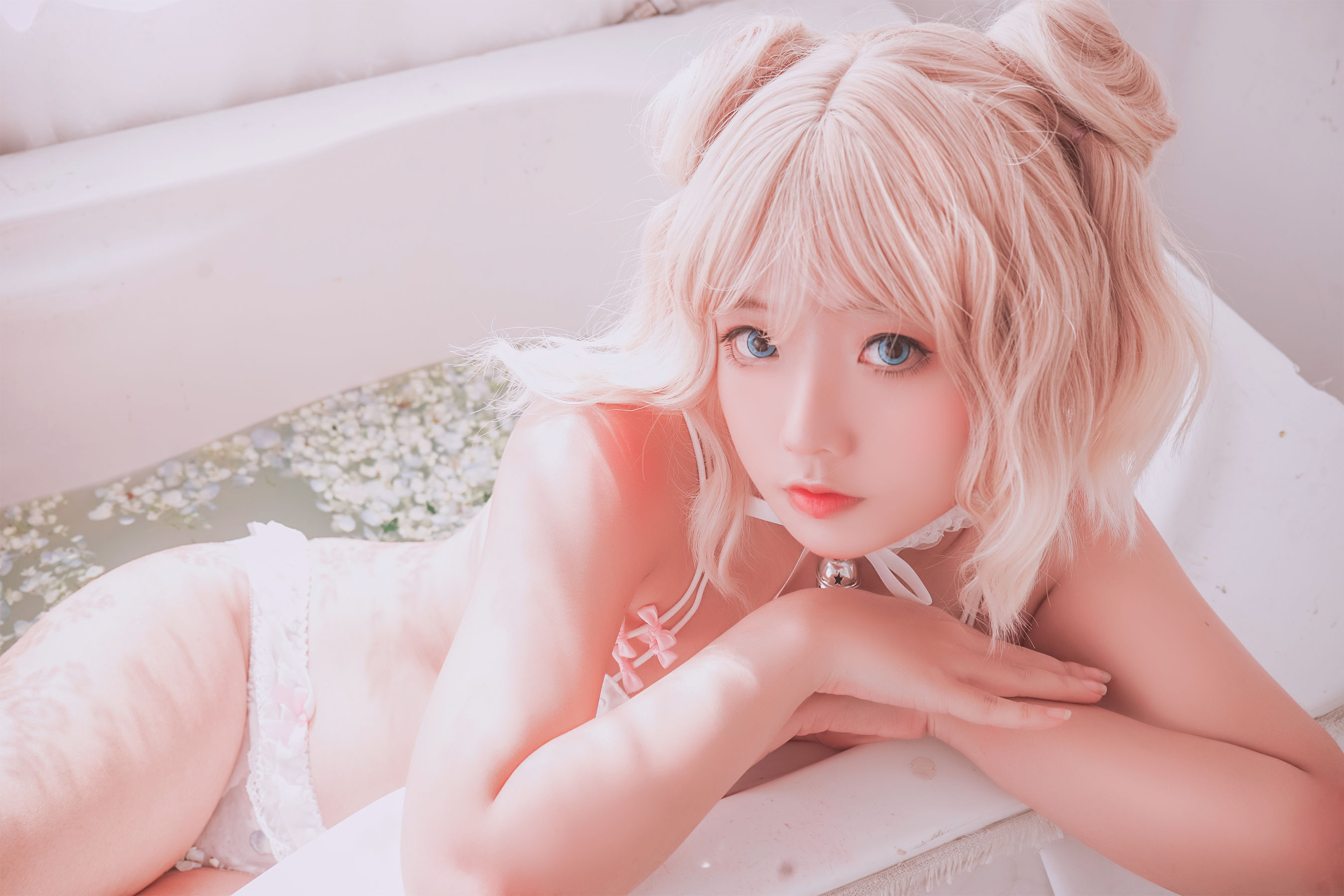 [Messie Huang]写真 - Pure Bath