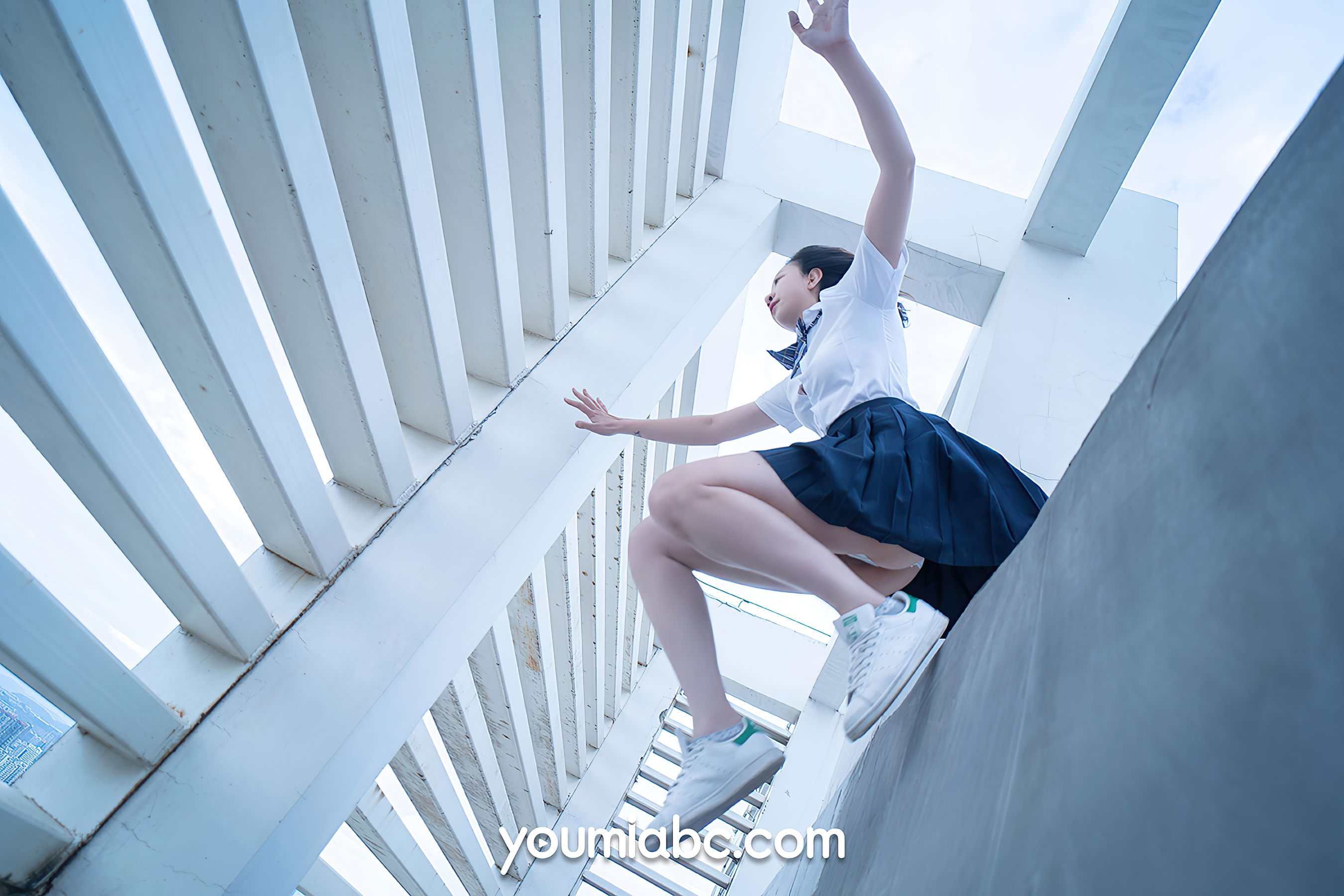 [尤蜜YouMiabc]  糖積-女摄影 蓝白物语